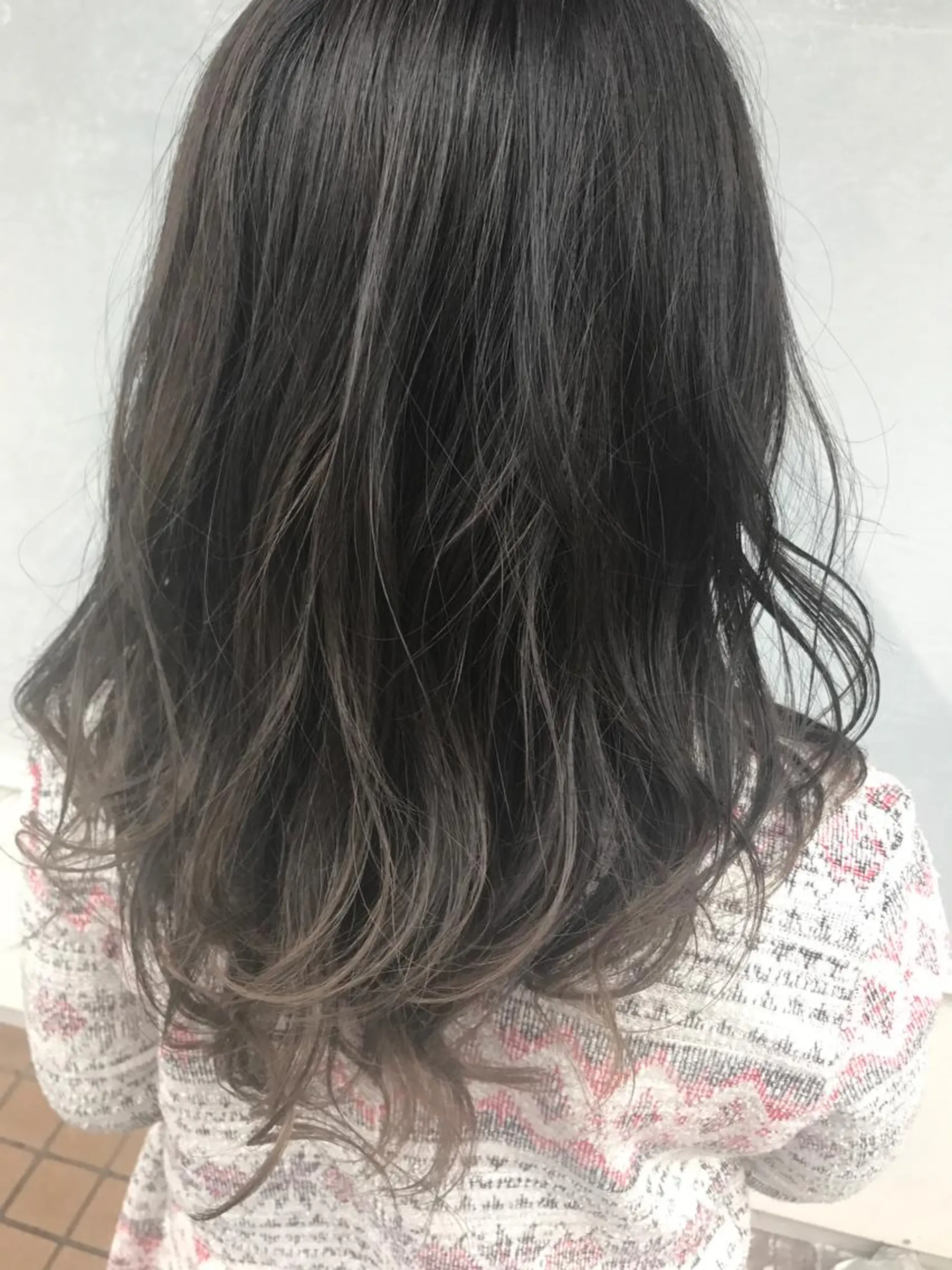 ロング カラー 保子 祐里香のヘアスタイル