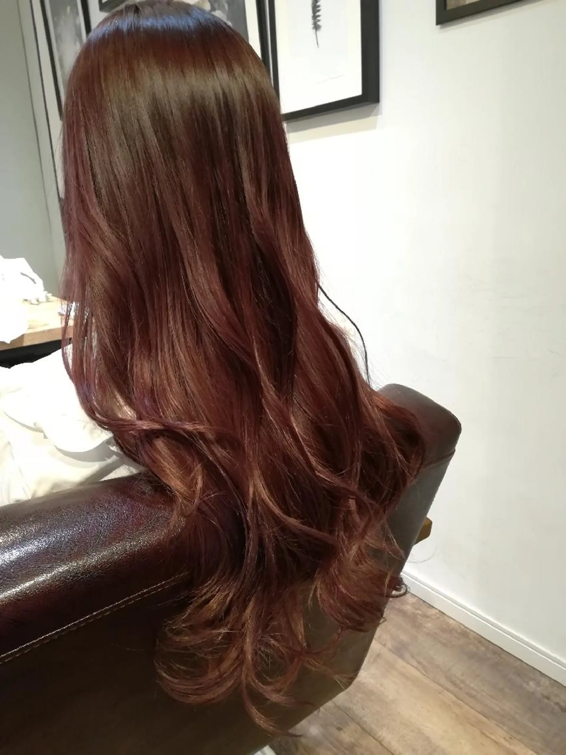 カラー イルミナカラー MILLOR “ミラー”のヘアスタイル