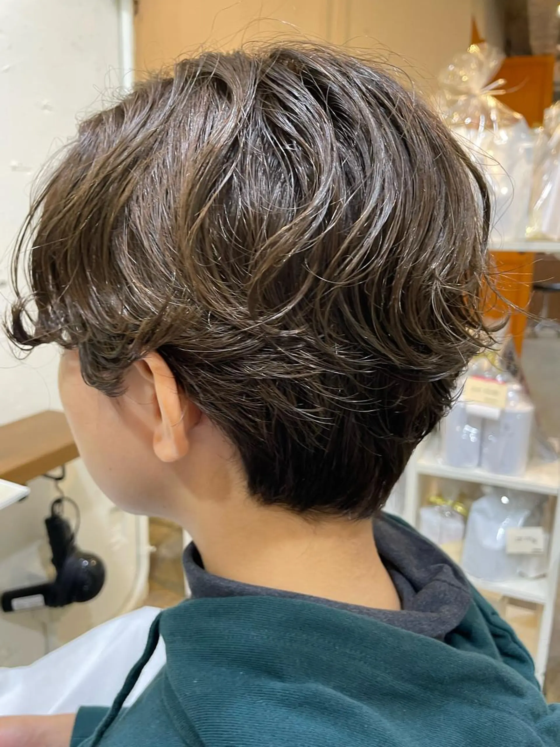 ショート カラー パーマ レイヤー／似合わせ TAKUYAのヘアスタイル