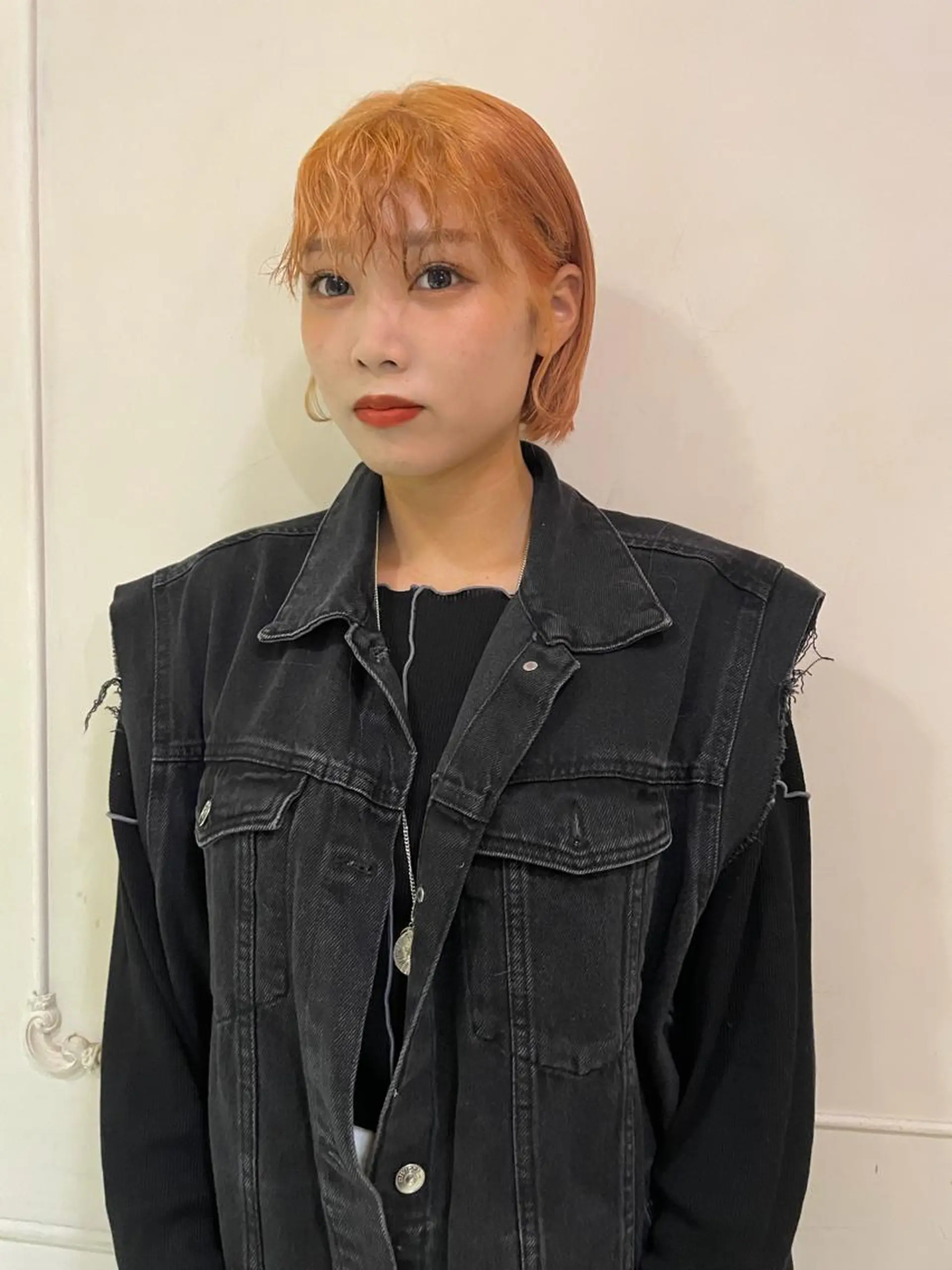 ショート カラー オレンジ アオキ リノのヘアスタイル