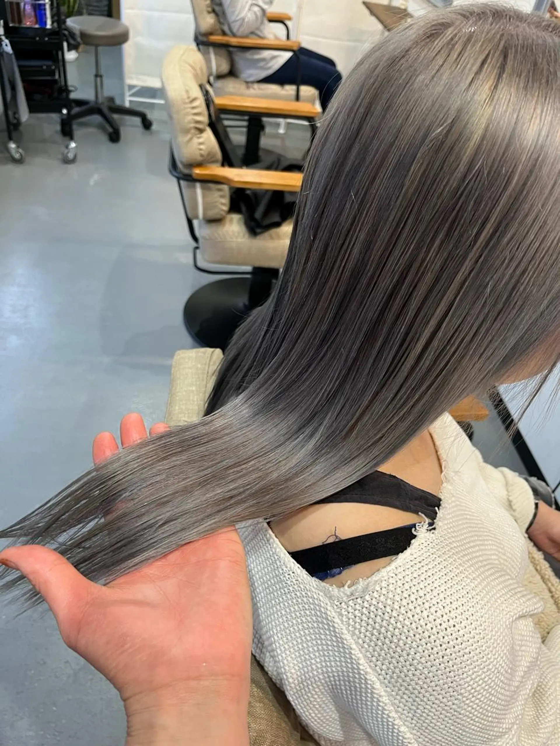 ミディアム ヘアカラー トリートメント ✨艶感/透け感✨Sherry所属・艶髪/ハイトーン Sherryのヘアスタイル