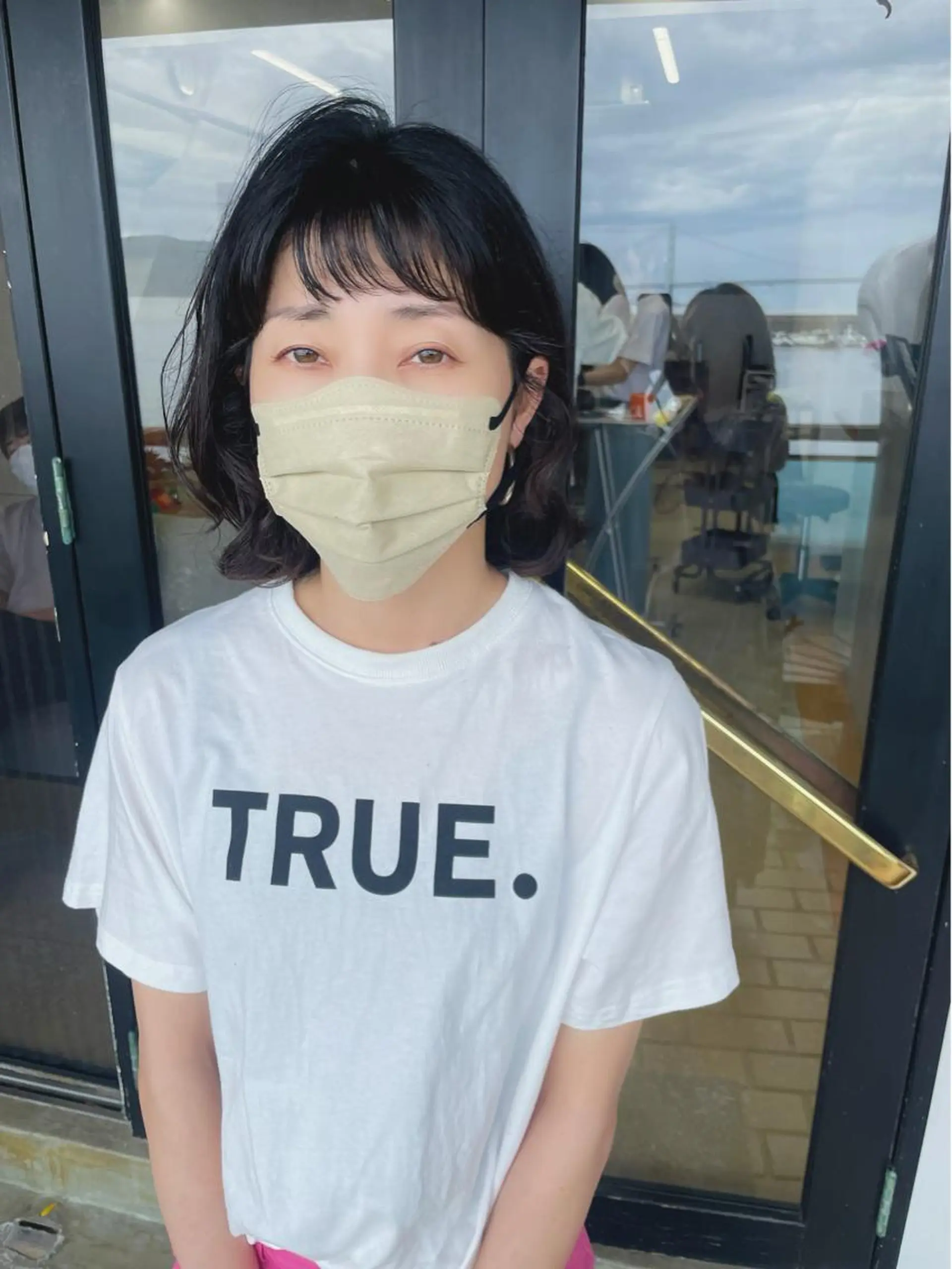 ミディアム ミディアムパーマ ボブ オン眉 藤本 静香のヘアスタイル