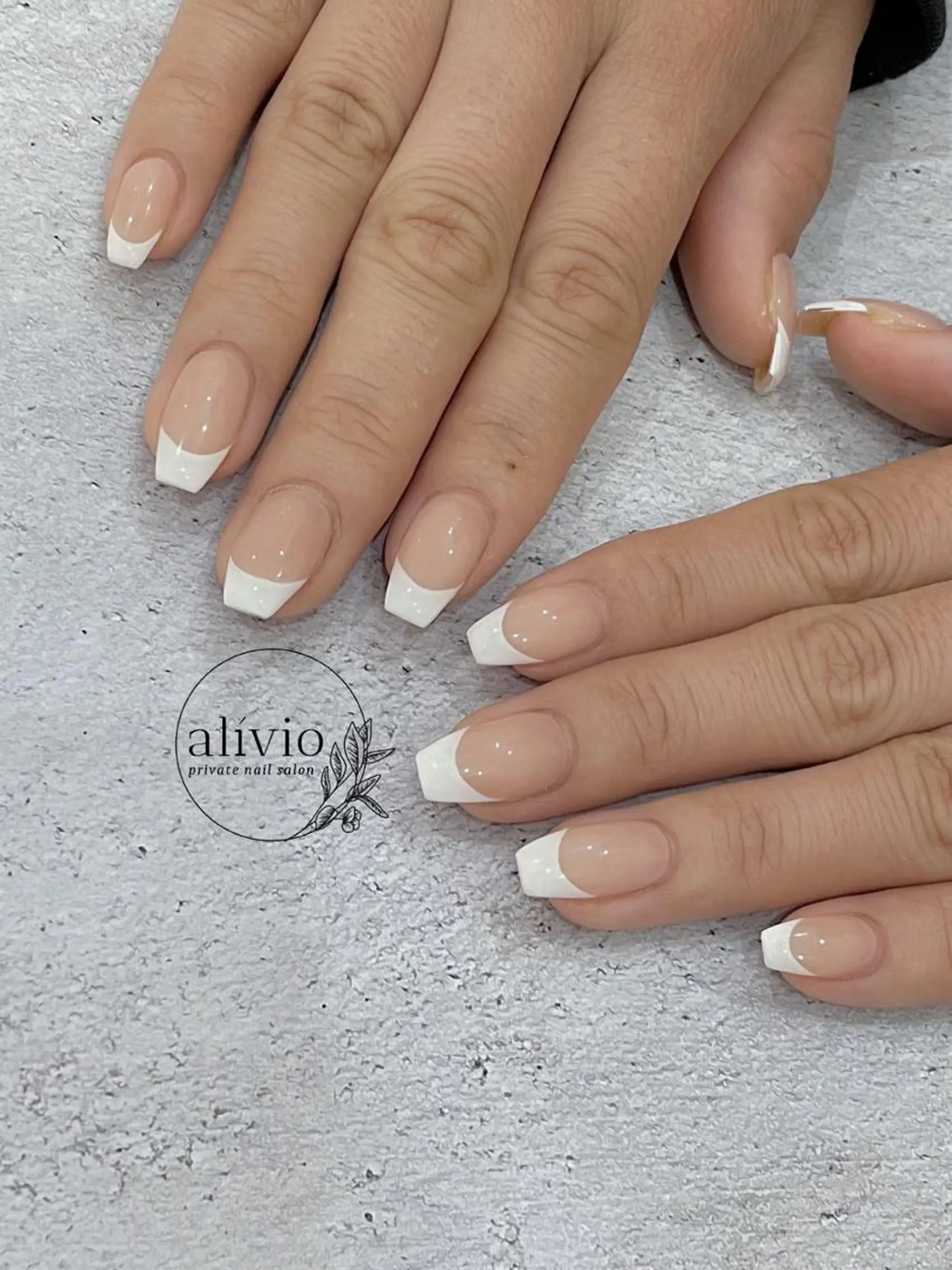 ネイル フレンチネイル ハンドネイル nail salon alivioのネイルデザイン