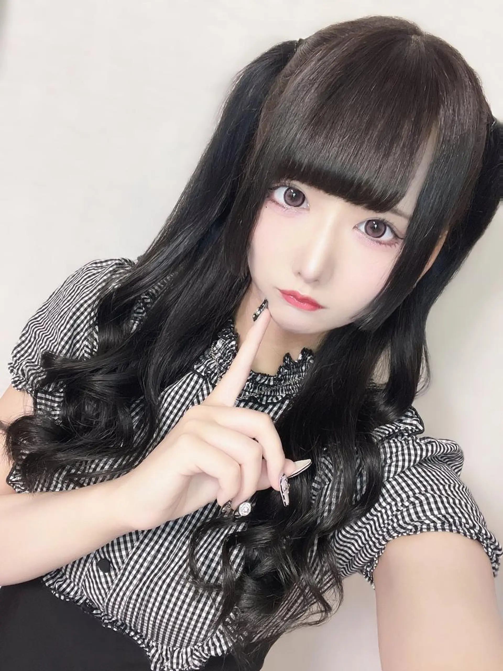 ロング ヘアカラー トリートメント L STUDIO心斎橋店所属・派手髪支持率No1 Eisukeのヘアスタイル