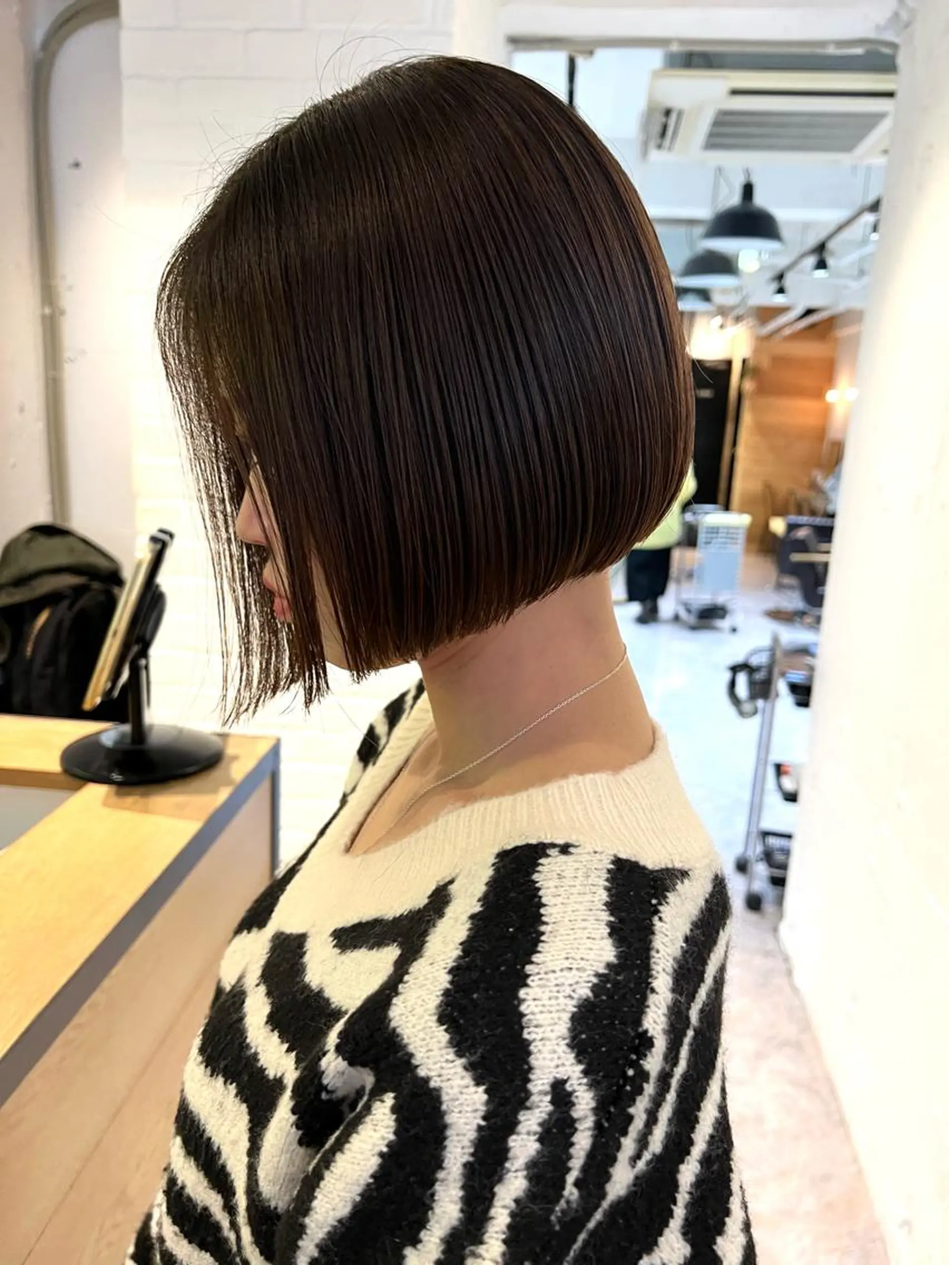 ショート ボブ 小顔カット カット フジサキ ケンのヘアスタイル