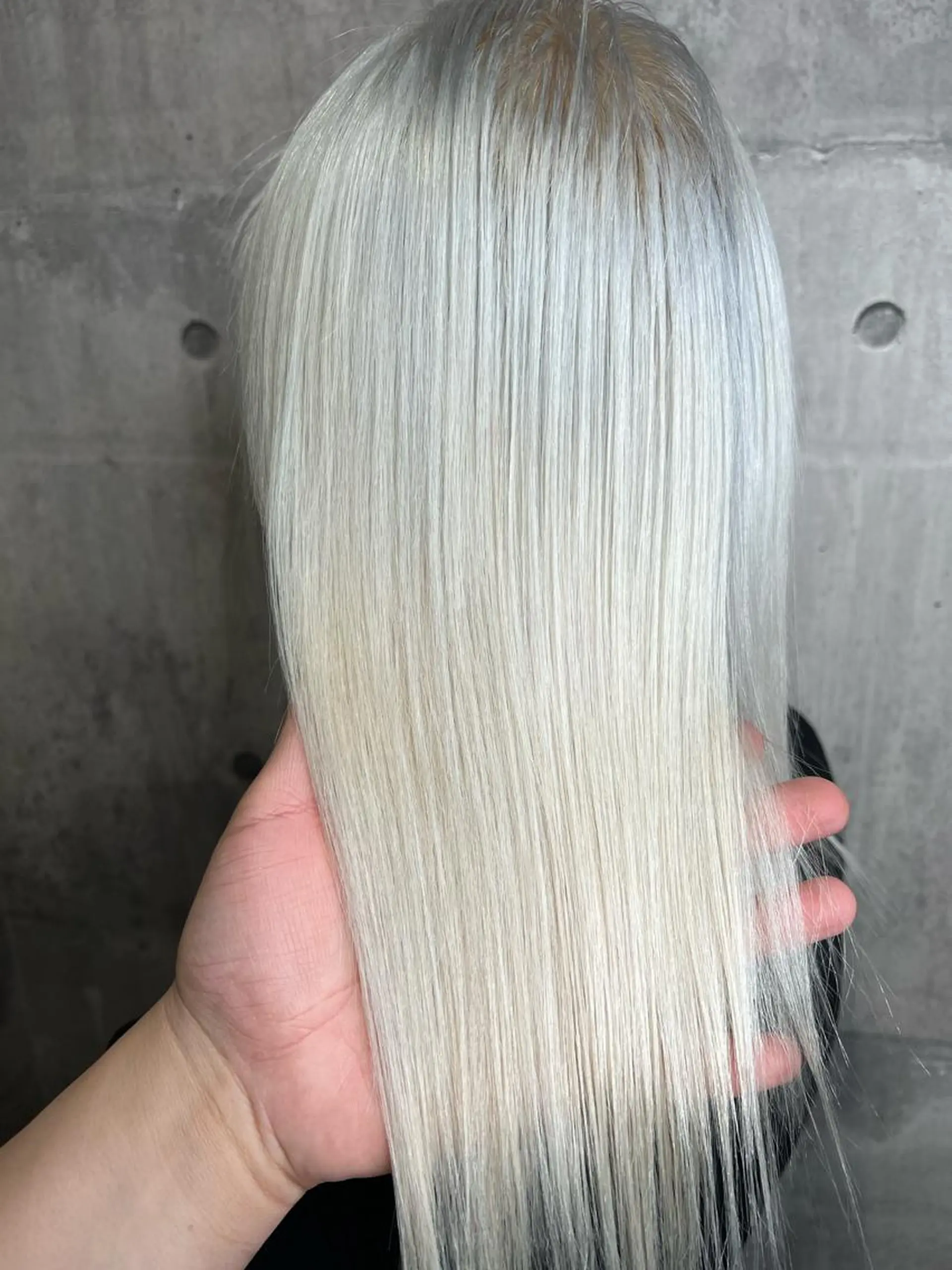 ロング カラー ベージュカラー mimiiy梅田 中崎町ハイトーンのヘアスタイル