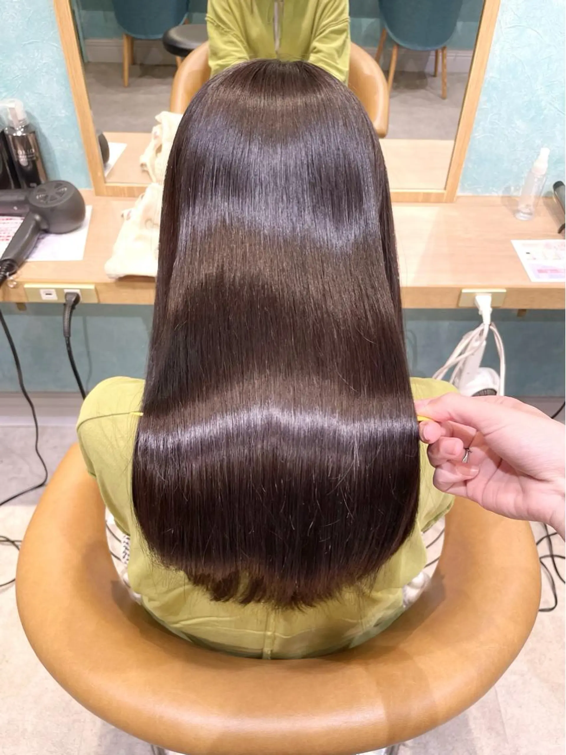 ロング カラー カット 縮毛矯正 トリートメント 縮毛矯正　髪質改善 韓国風レイヤー　吉田のヘアスタイル