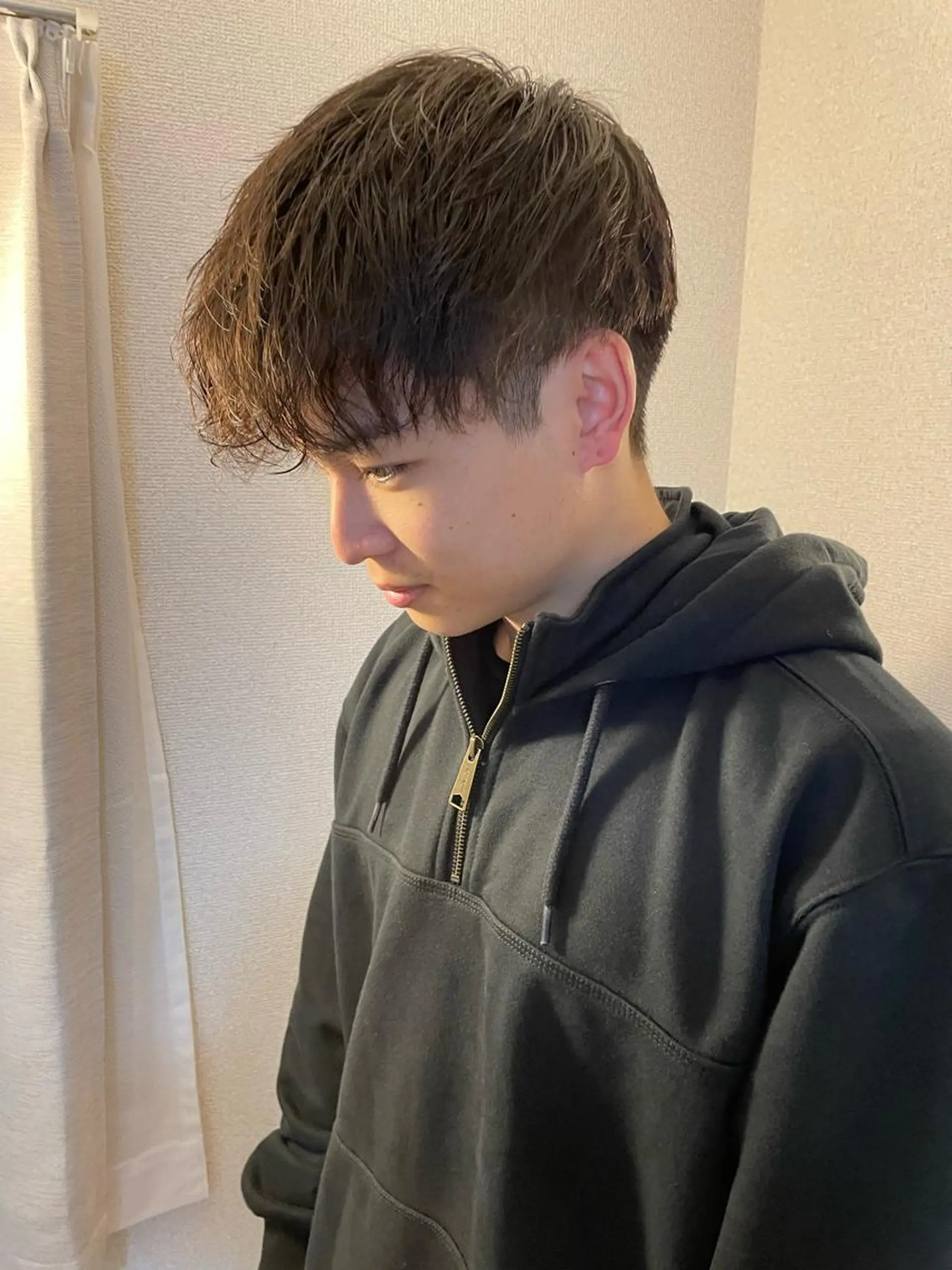 ショート 新宿メンズパーマ ヨモギダのヘアスタイル