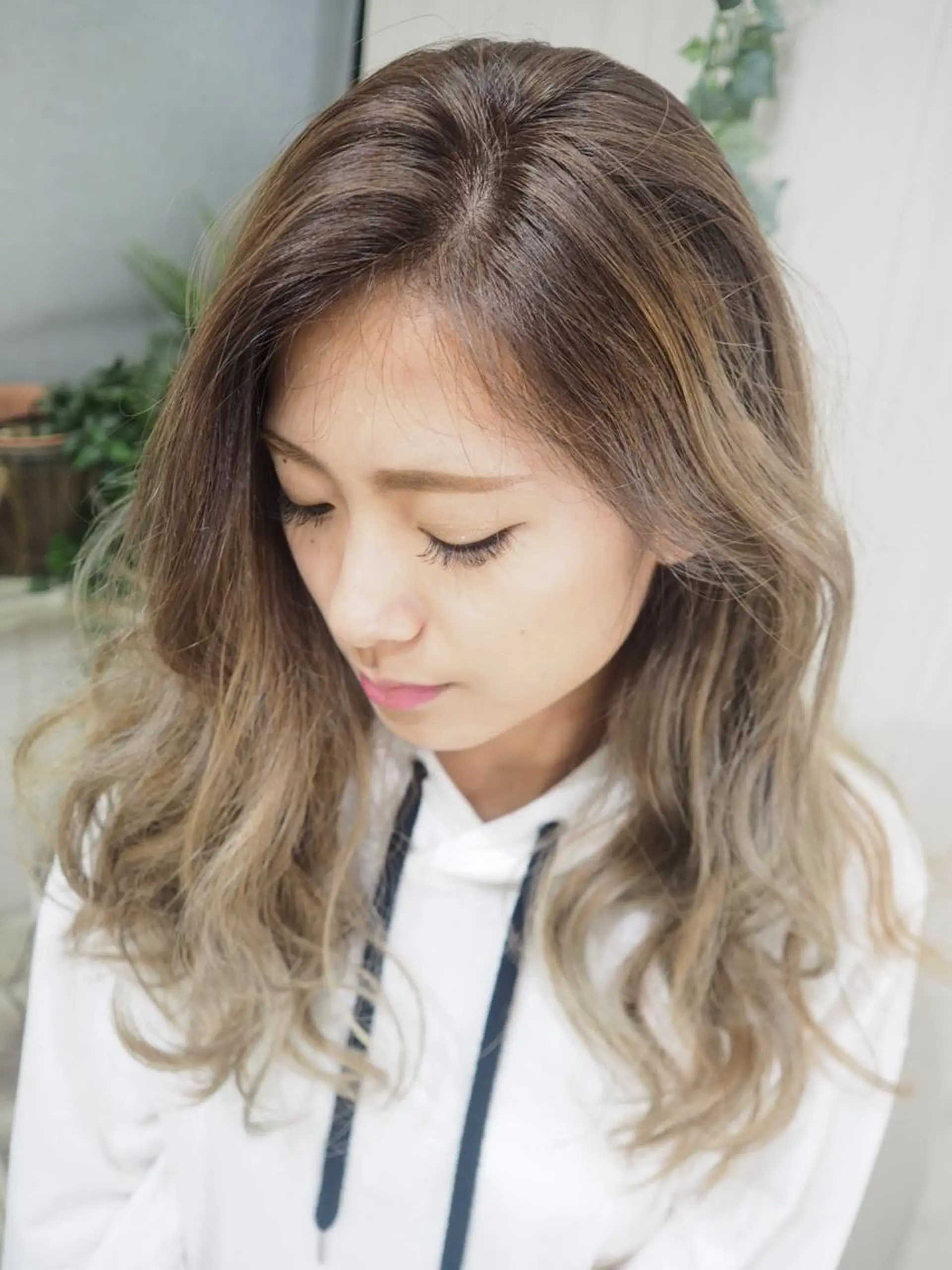 セミロング ハイライト 【全部無料🙇】 おがわようしんのヘアスタイル