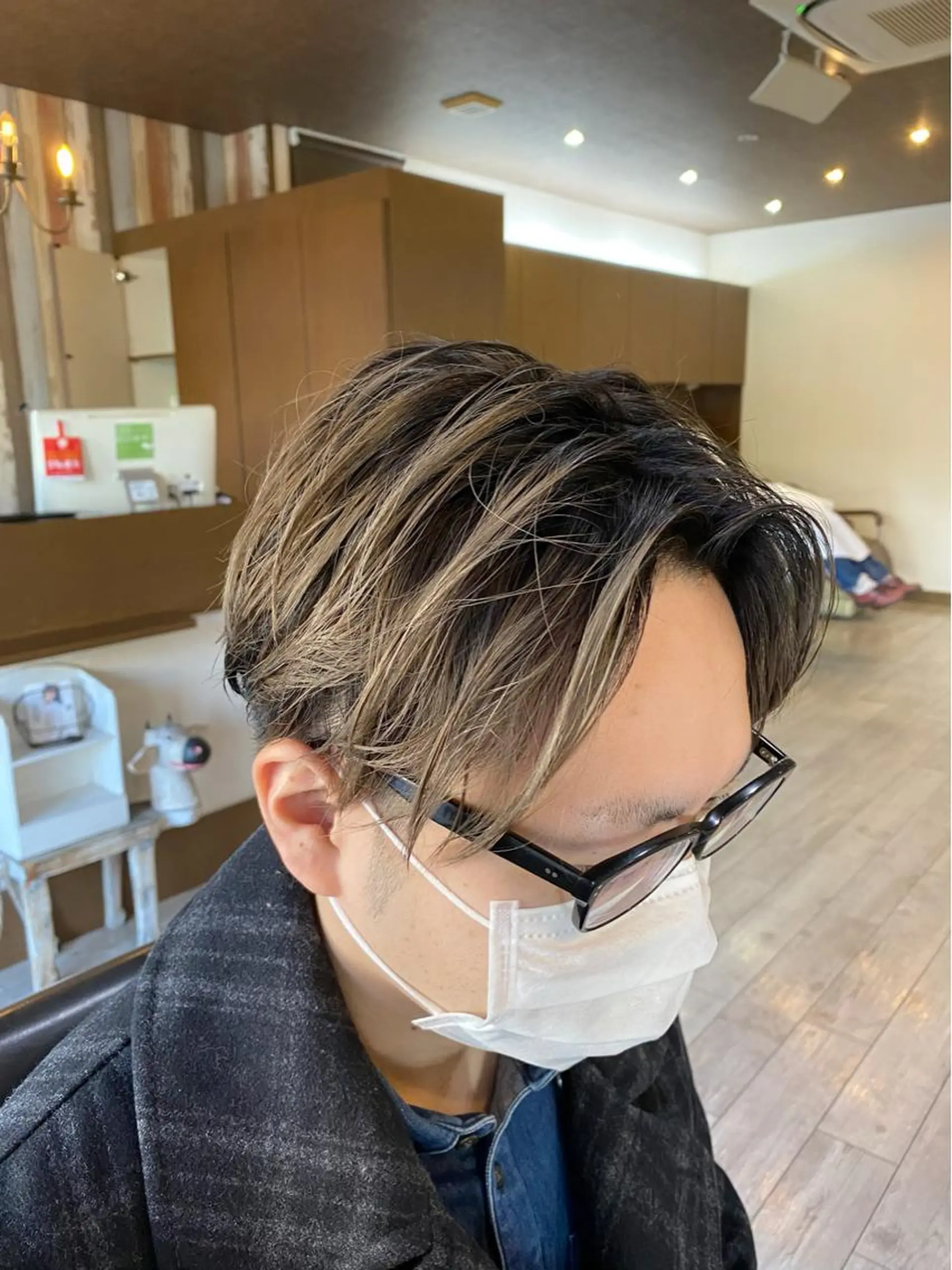 ショート カラー メンズ センターパート カット ヘアカラー トリートメント 日比 貴大/ minim hairのヘアスタイル