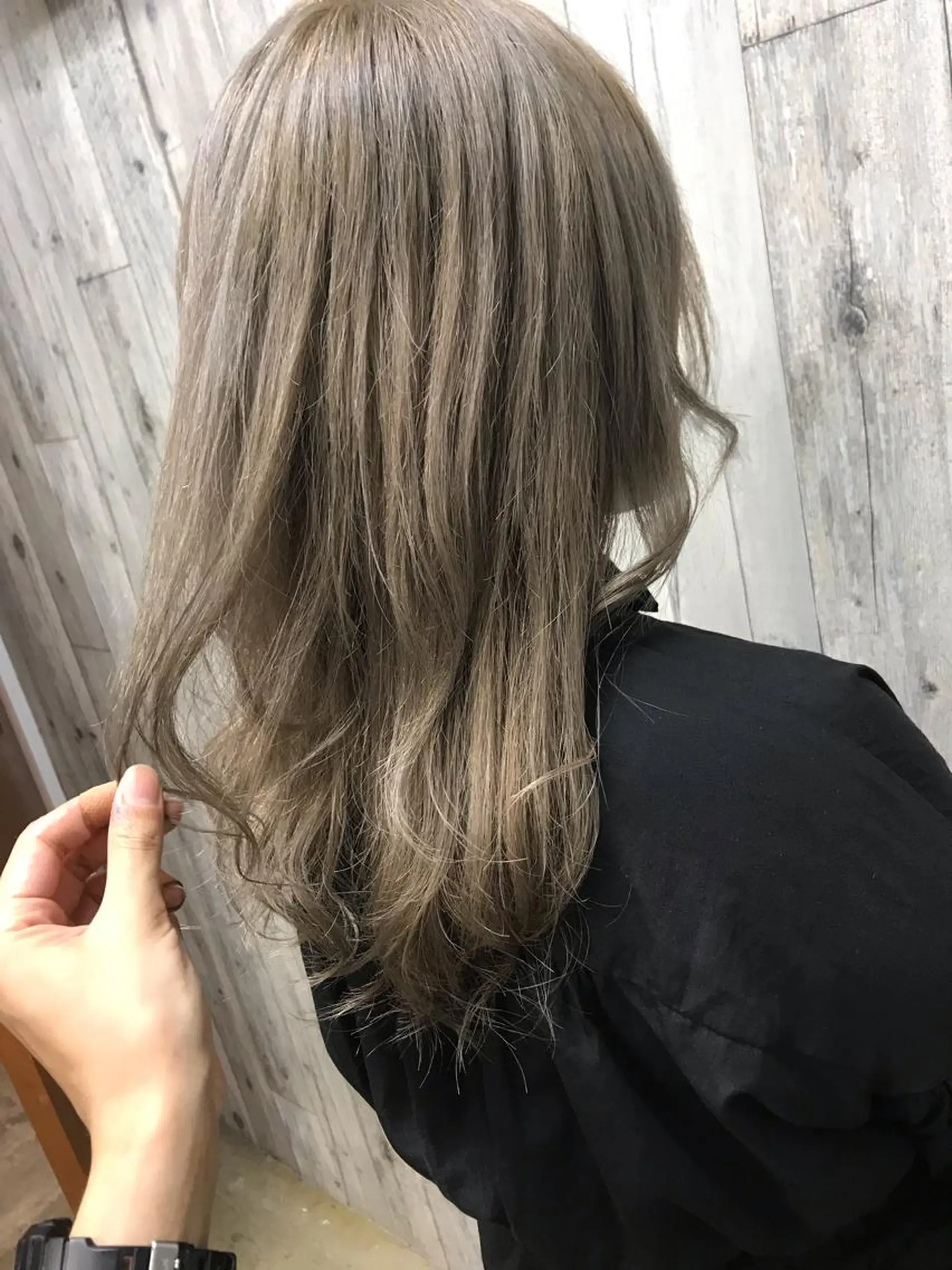 セミロング カラー パーマ ヘアアレンジ メンズ キッズ メンズハイトーン ハイトーンカラー Forest. -髪質改善-のヘアスタイル