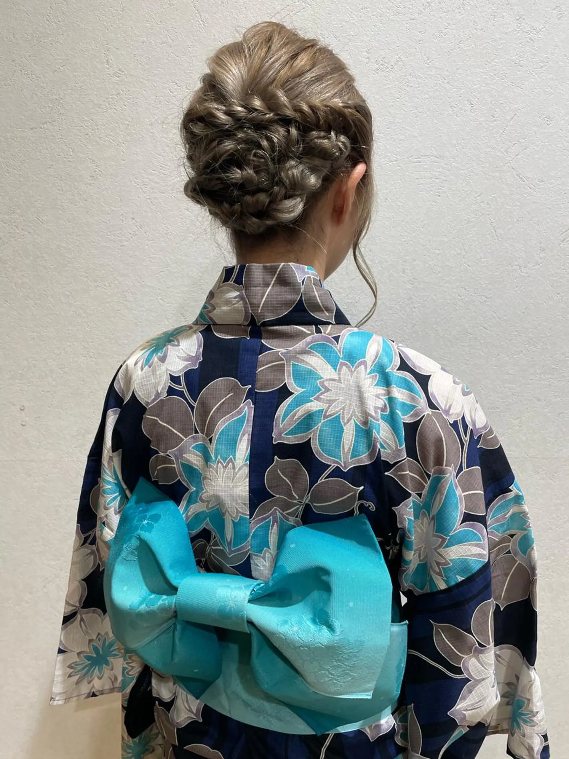 岡村 真子のヘアスタイル