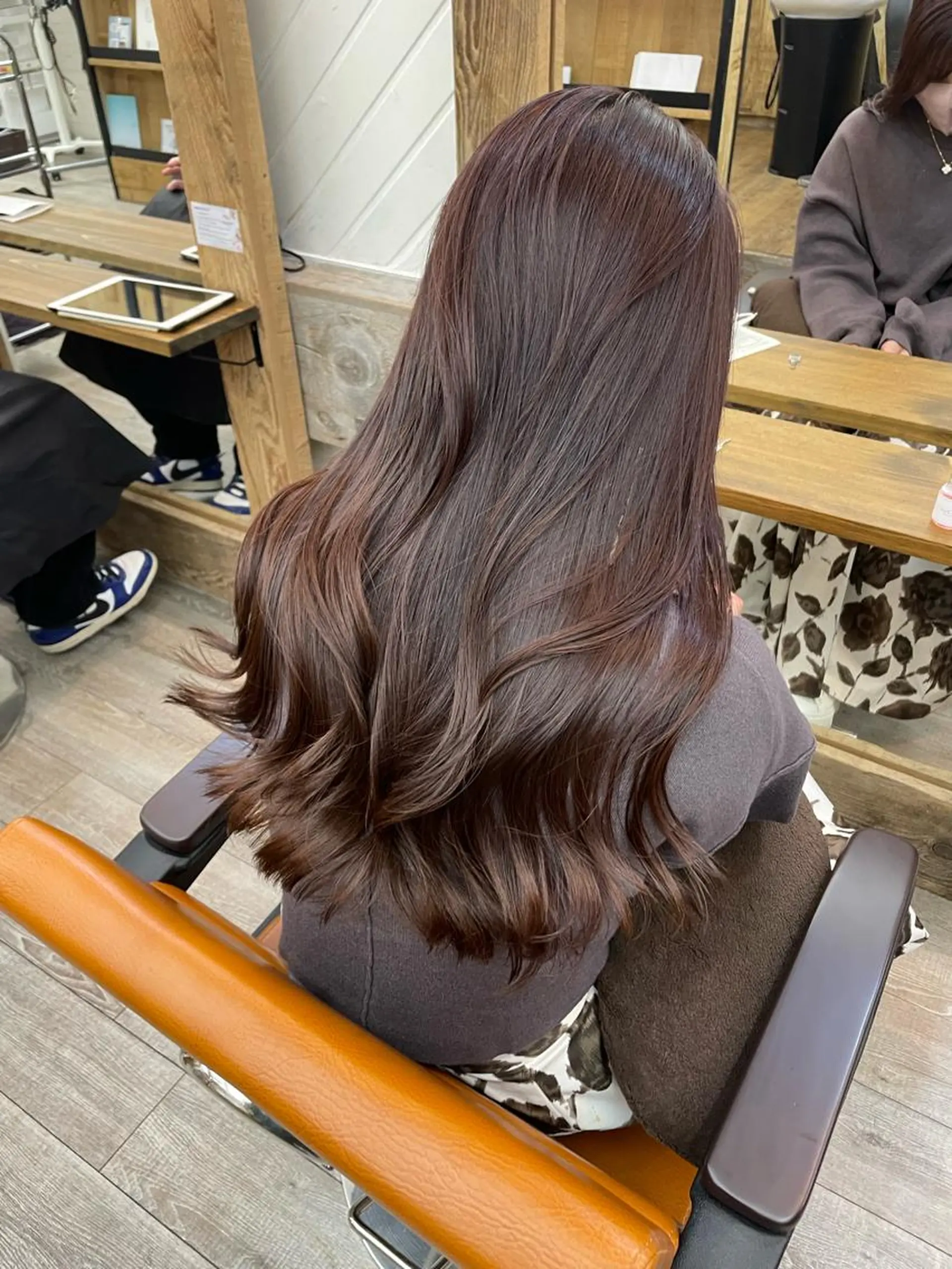 セミロング カラー ヘアカラー トリートメント HIKARU副店長/ ✨️髪質改善のヘアスタイル