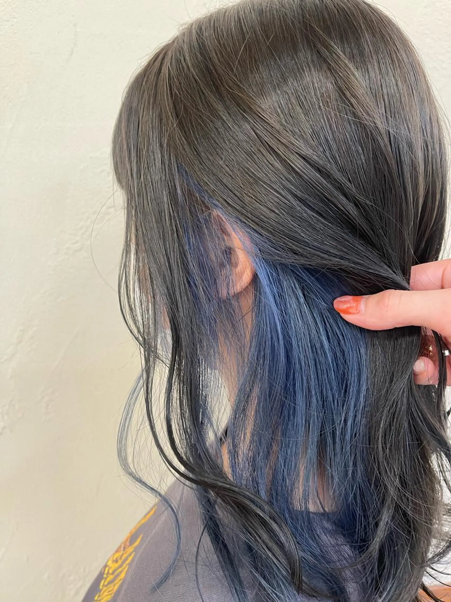 セミロング 関根 沙季のヘアスタイル