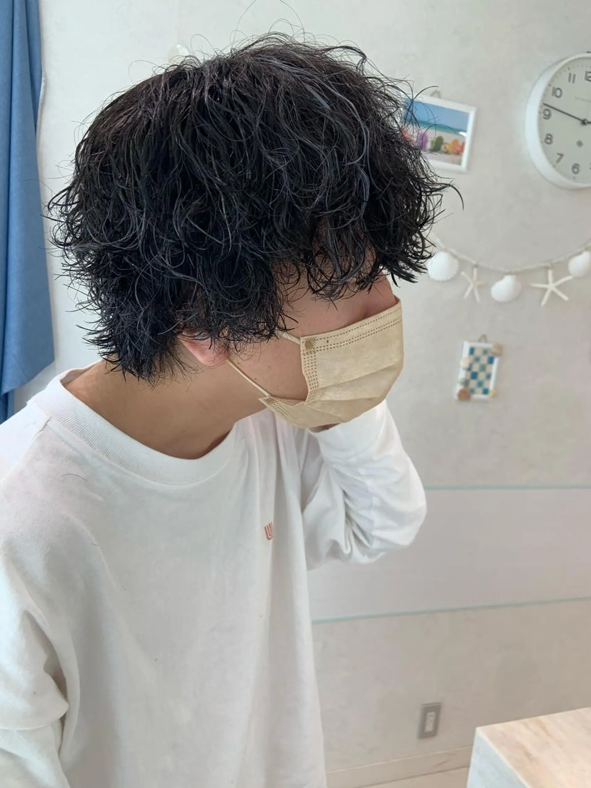 ショート カラー パーマ ヘアアレンジ メンズ カット パーマ トリートメント ハイトーンカラー🤍 山下 優華のヘアスタイル