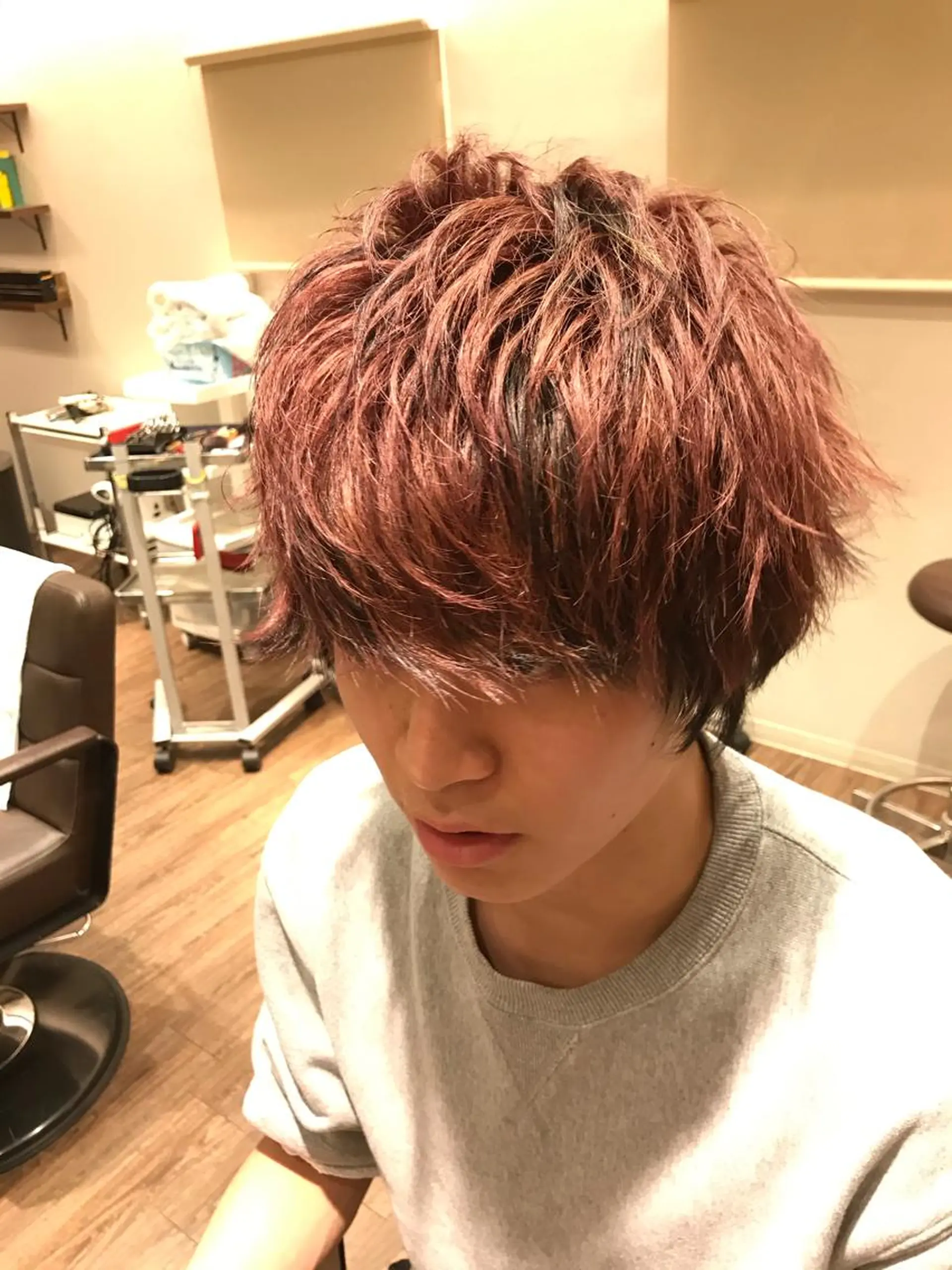 ショート カット ヘアカラー 橋本 和弥のヘアスタイル