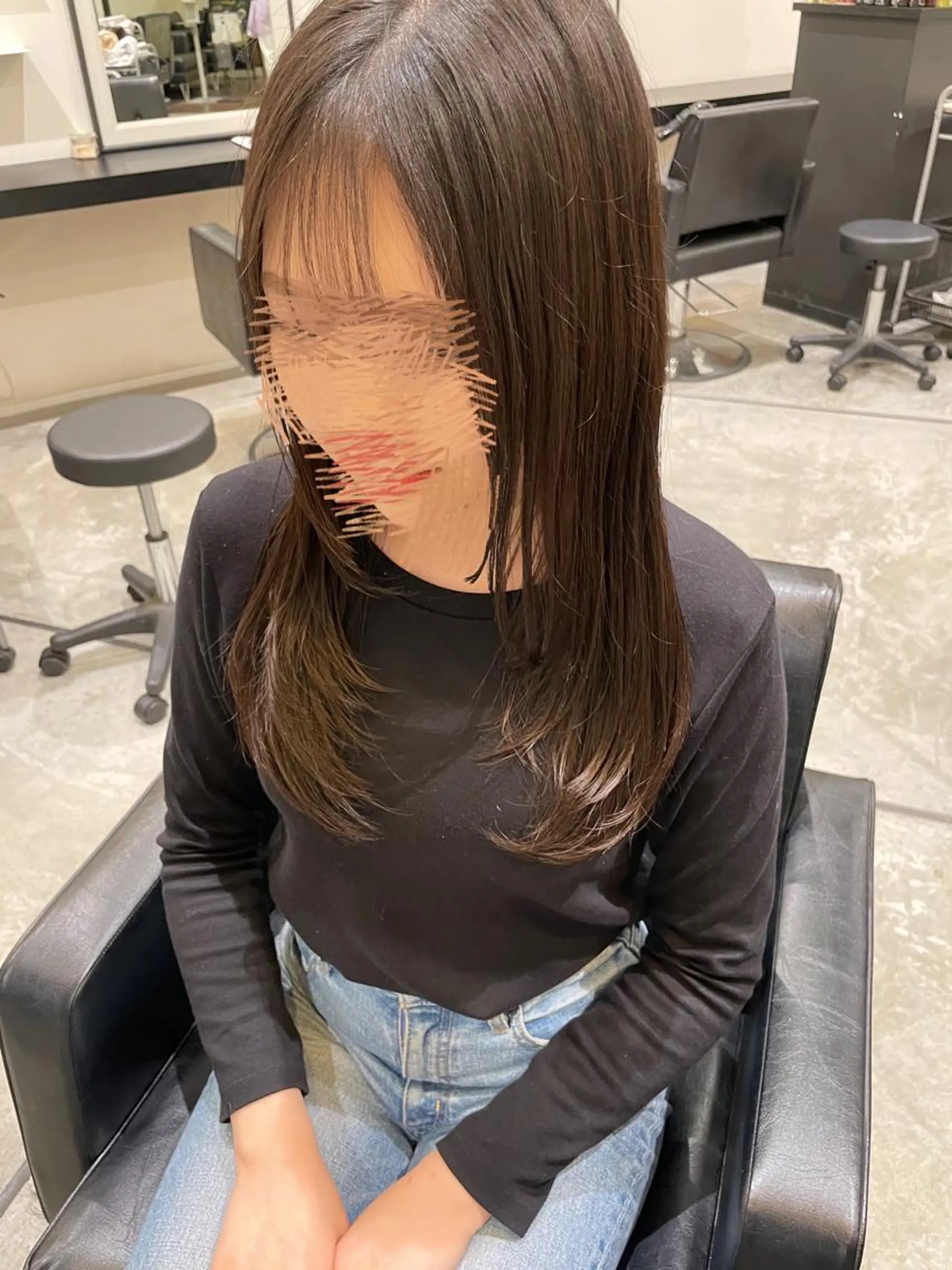 ロング 顔まわりレイヤー 顔周りカット レイヤーカット MOURI CHISATOのヘアスタイル