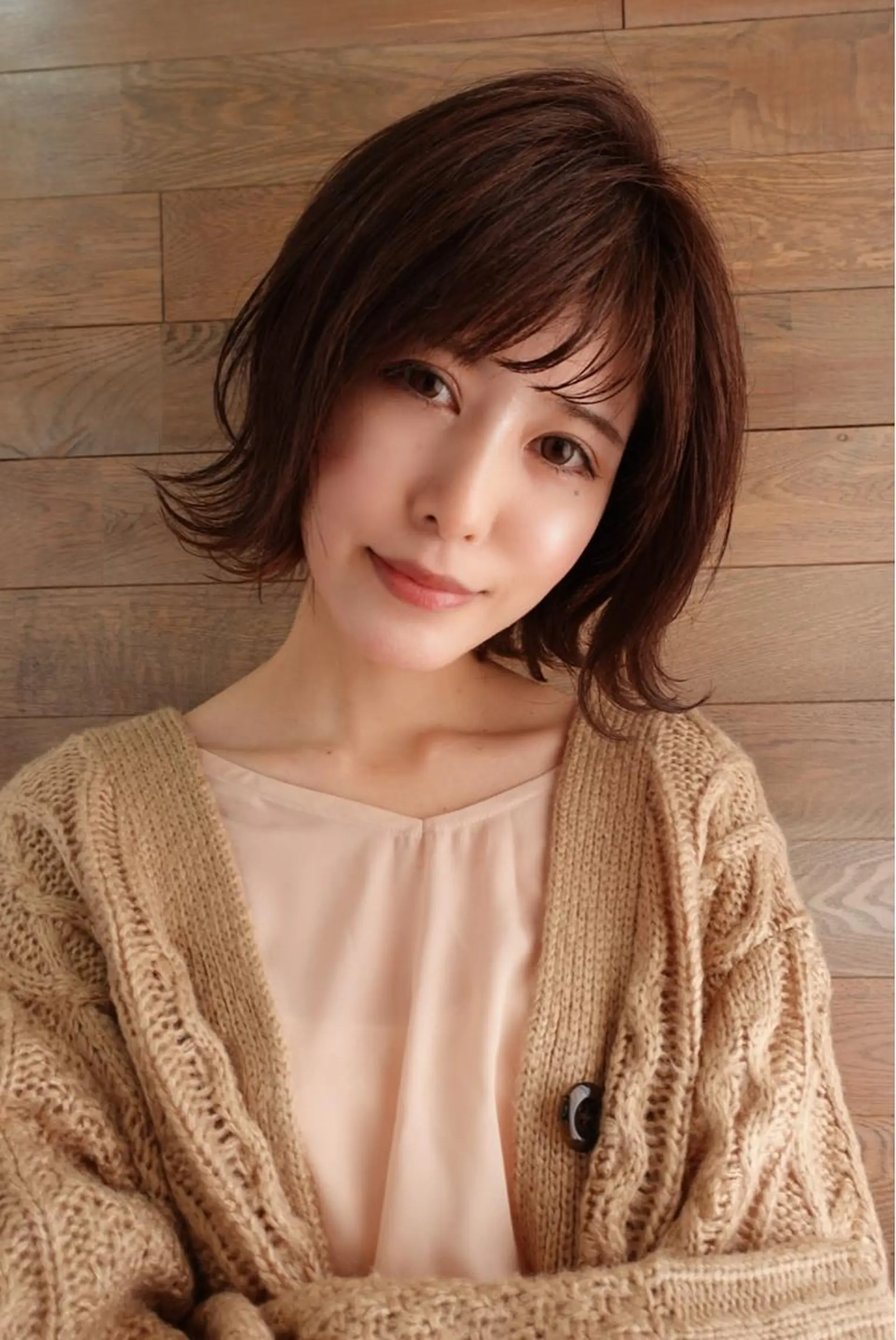 ショート カラー バレイヤージュ ベージュカラー グラデーションカラー ハイライトカラー オリーブカラー カット ヘアカラー トリートメント 京都大人女性ショート 徒歩1分/秋山のヘアスタイル