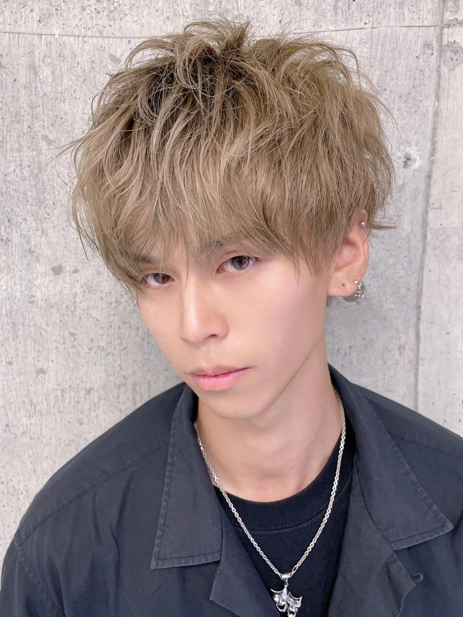 ショート メンズ メンズハイトーン マッシュ 【代表】 高瀬慎也/縮毛矯正のヘアスタイル