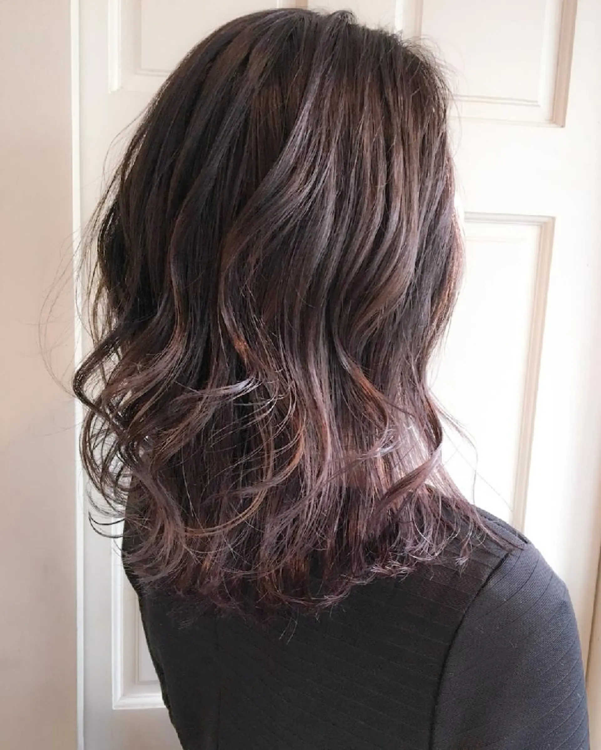 セミロング カラー HAIR WORKS HELM所属・ショート✨ボブ✨代表 新田見美仁のヘアスタイル