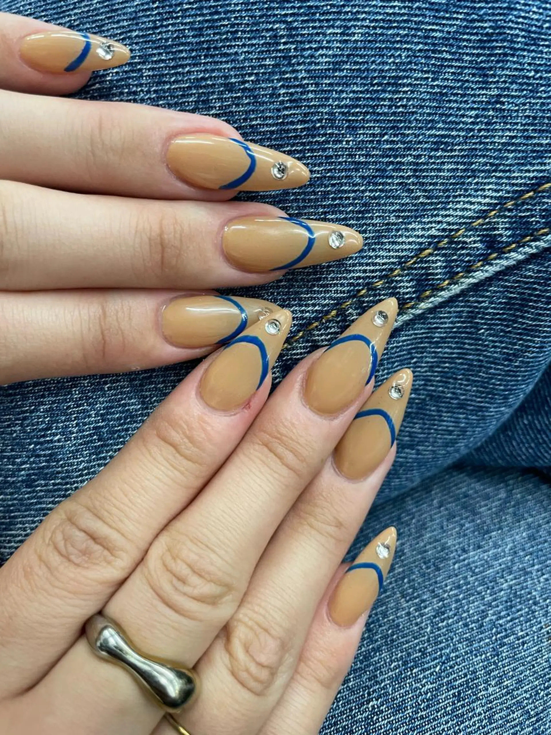 ネイル ハンドネイル 黒川 実祐のネイルデザイン