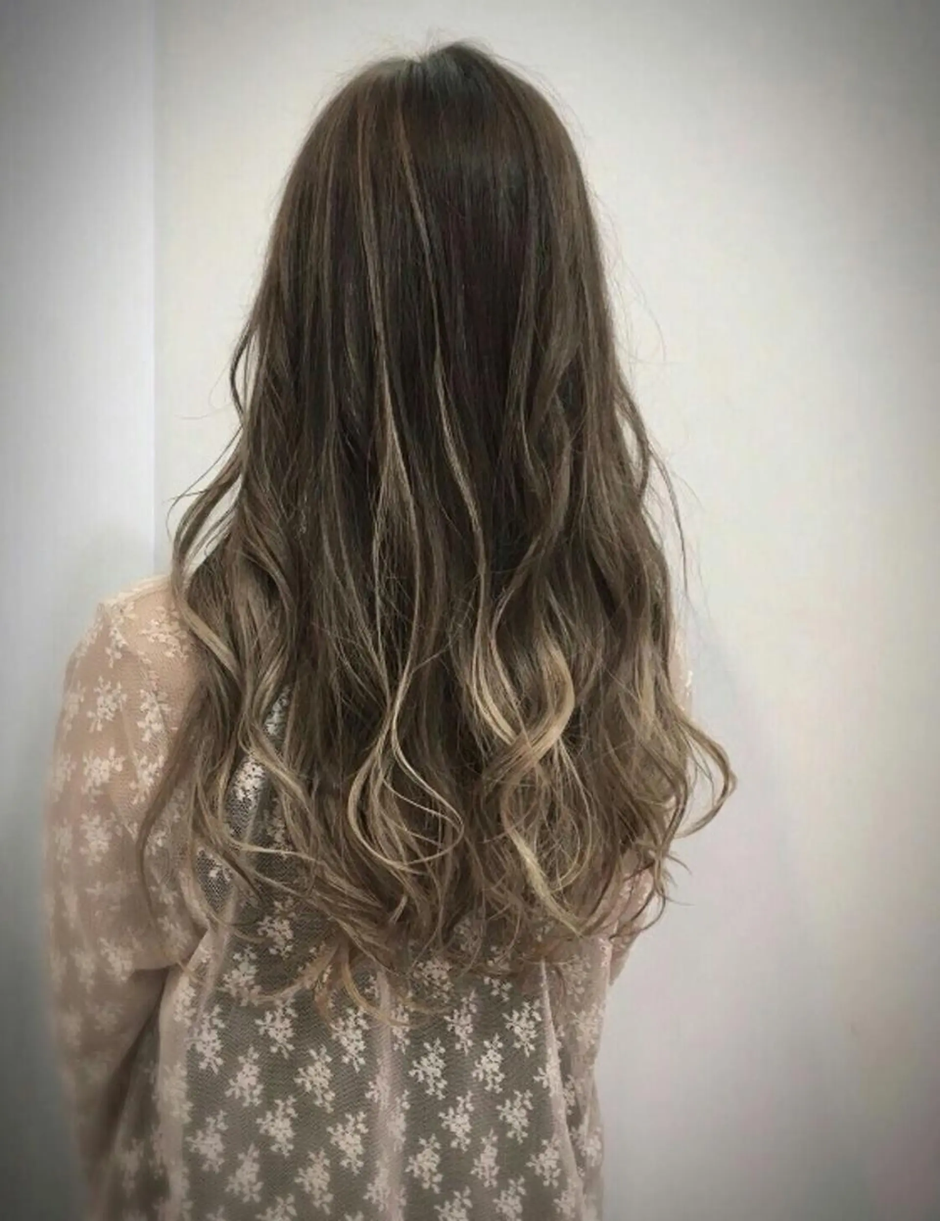 ロング カラー 艶髪クリエイター🪽 秋田 聖也のヘアスタイル