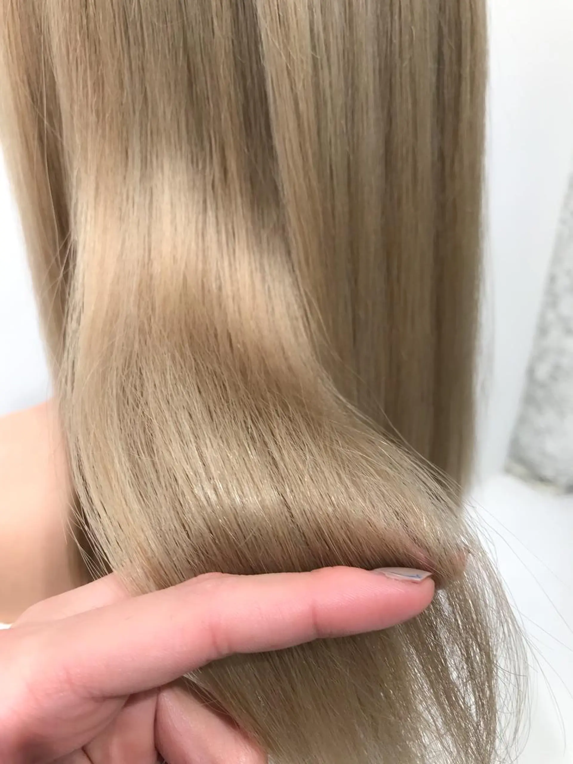 ロング カラー ヘアアレンジ ブロンド 特別モデル価格 タカシマイッセイのヘアスタイル