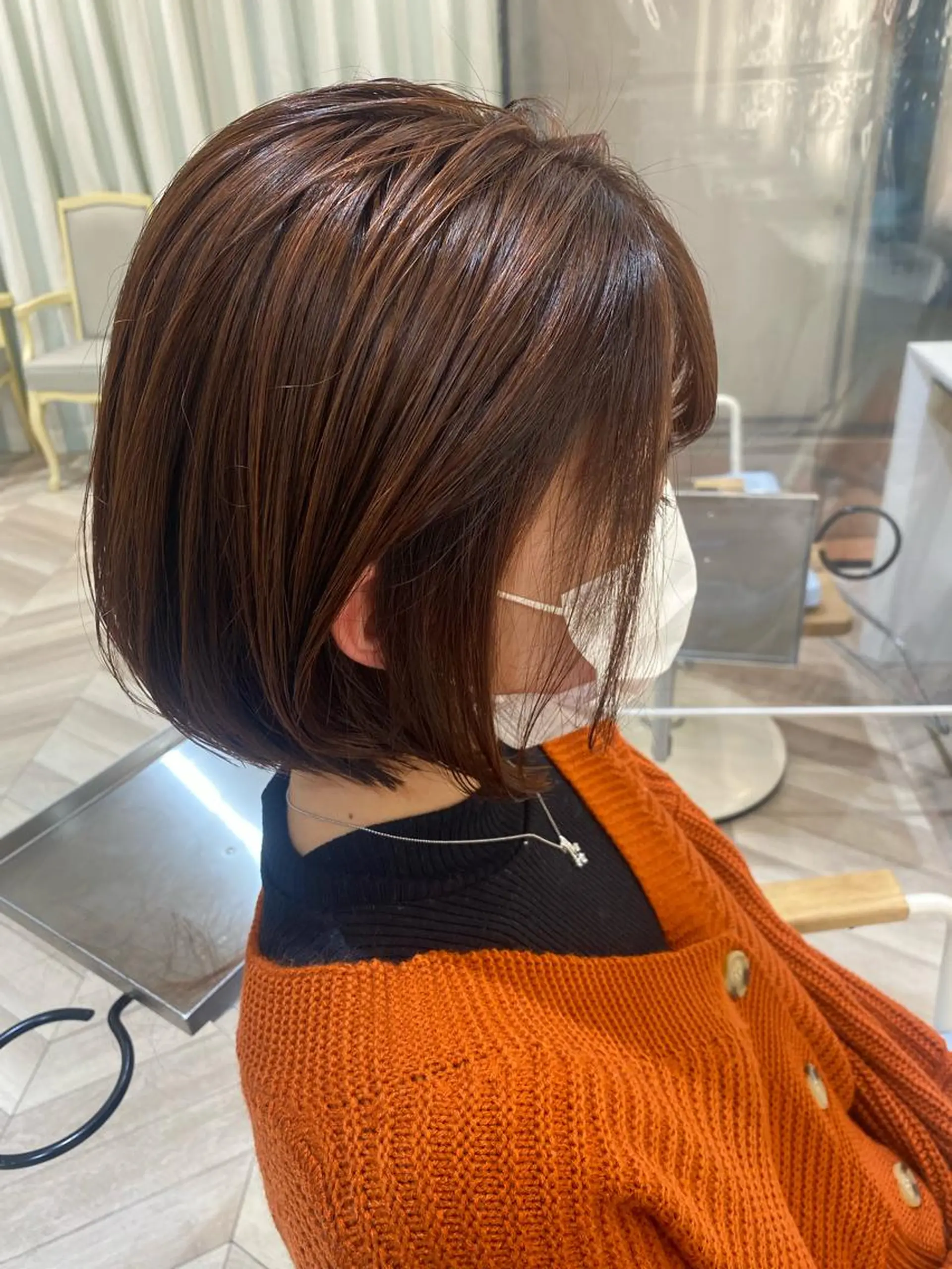 ショート カラー ベージュカラー ハイライトカラー ピンクカラー ピンクベージュ 顔周りカット ベージュ/インナー カラー🤍Rieのヘアスタイル