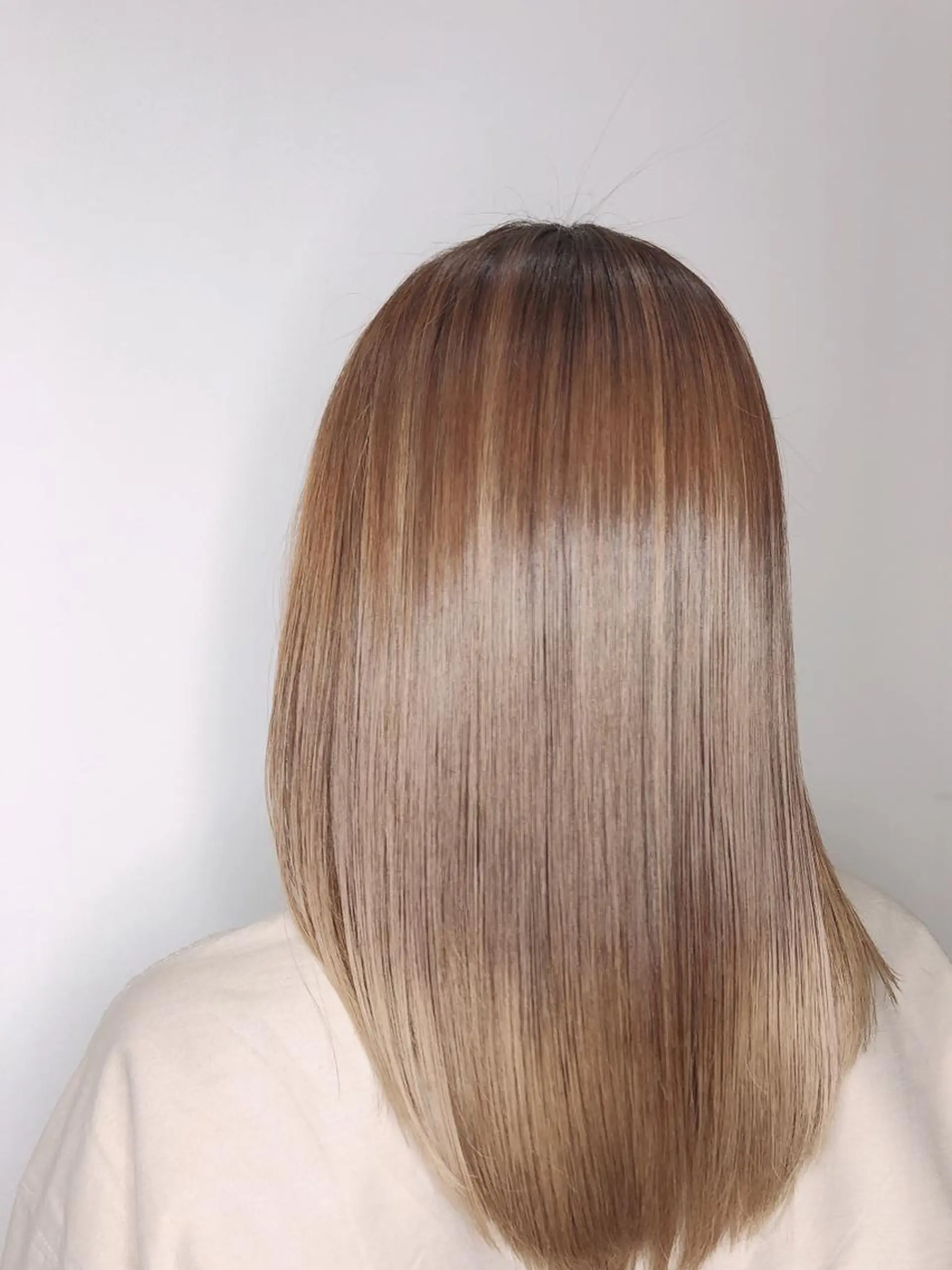 セミロング カラー トリートメント 酸熱トリートメント カット トリートメント Zina天王寺 CHIAKIのヘアスタイル