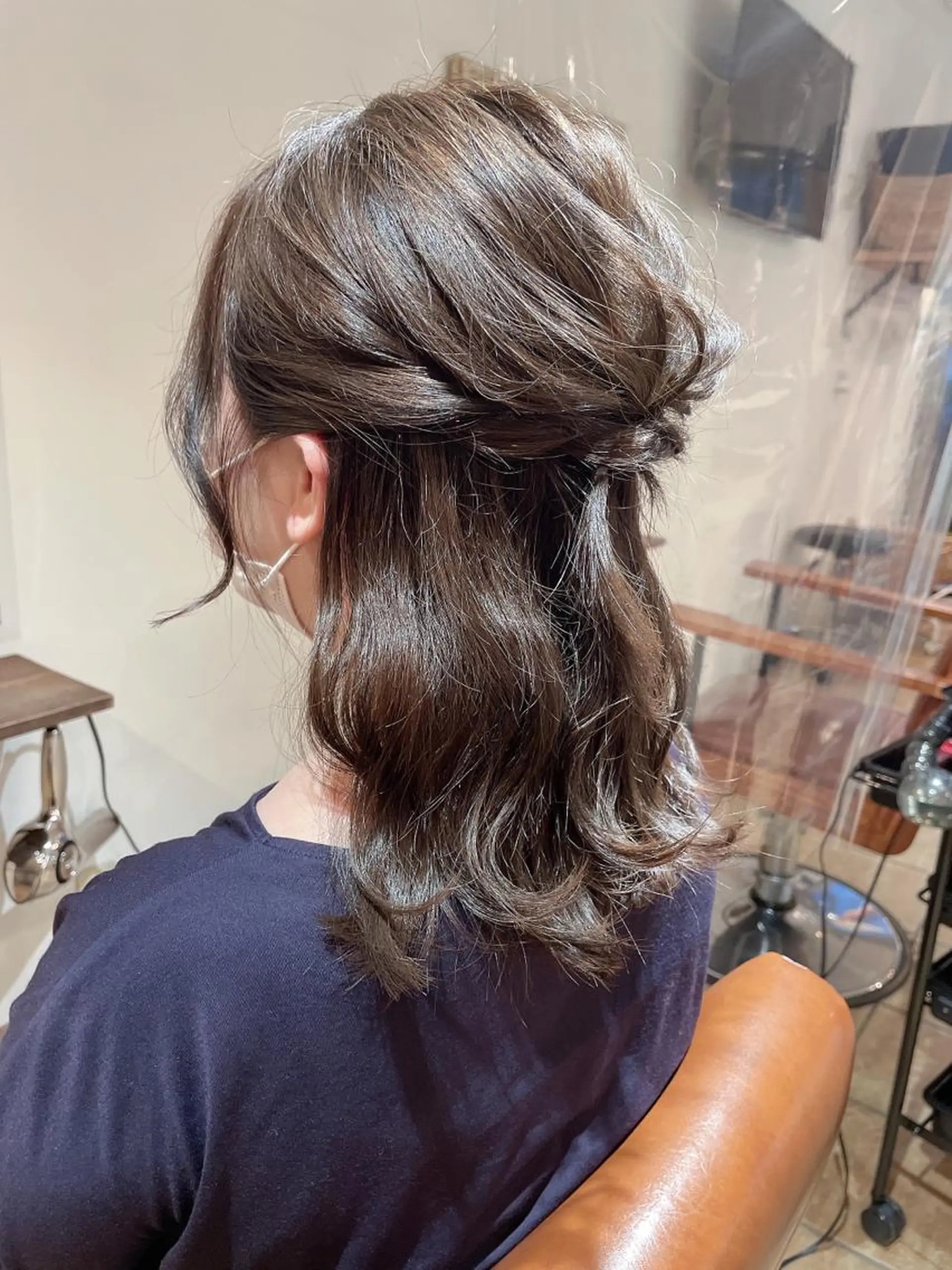 ミディアム ヘアアレンジ ハーフアップ トリートメント ヘアセット ヘアアレンジ にいた　かづしげのヘアスタイル