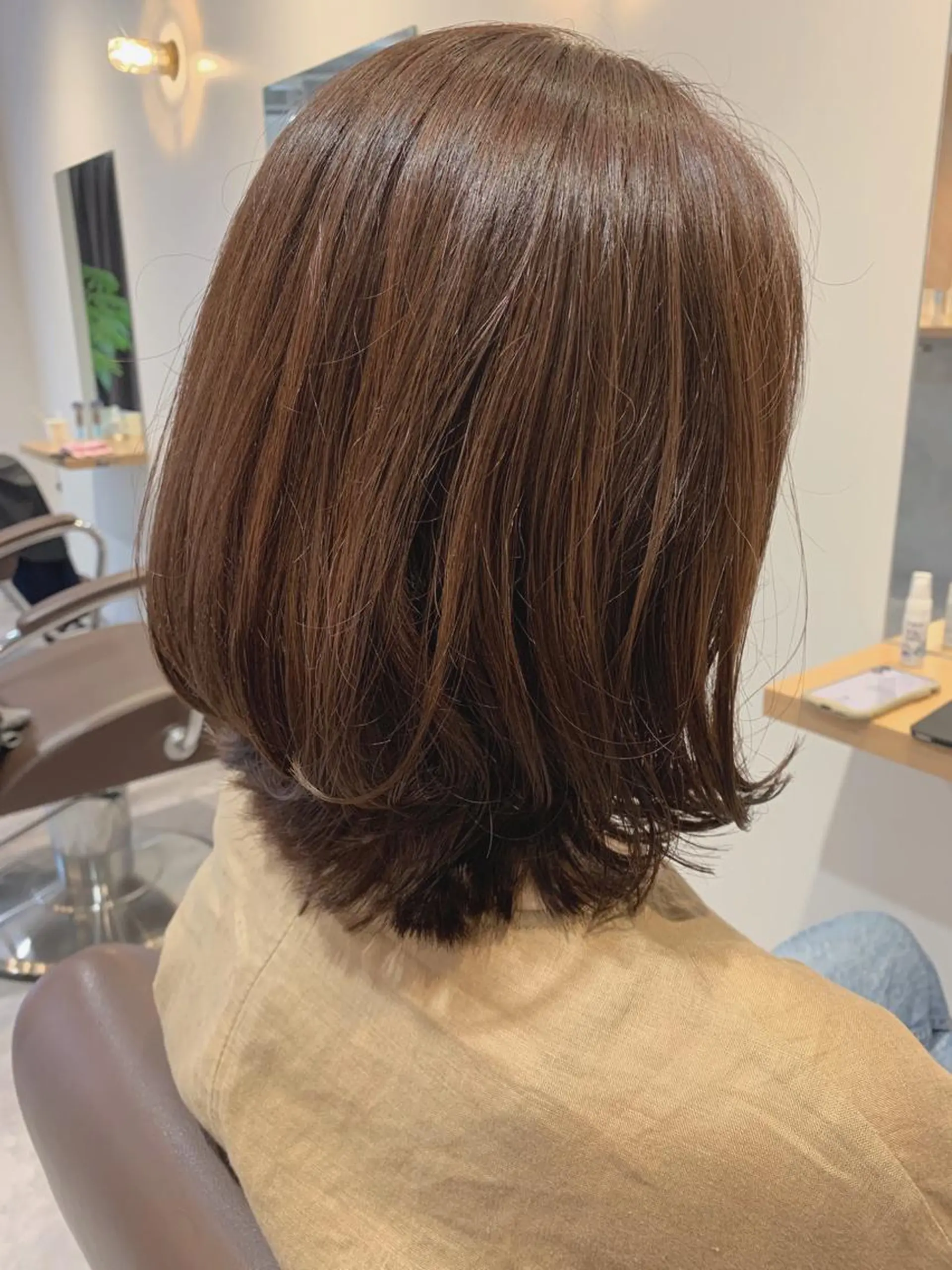 ミディアム MIA 菅原のヘアスタイル
