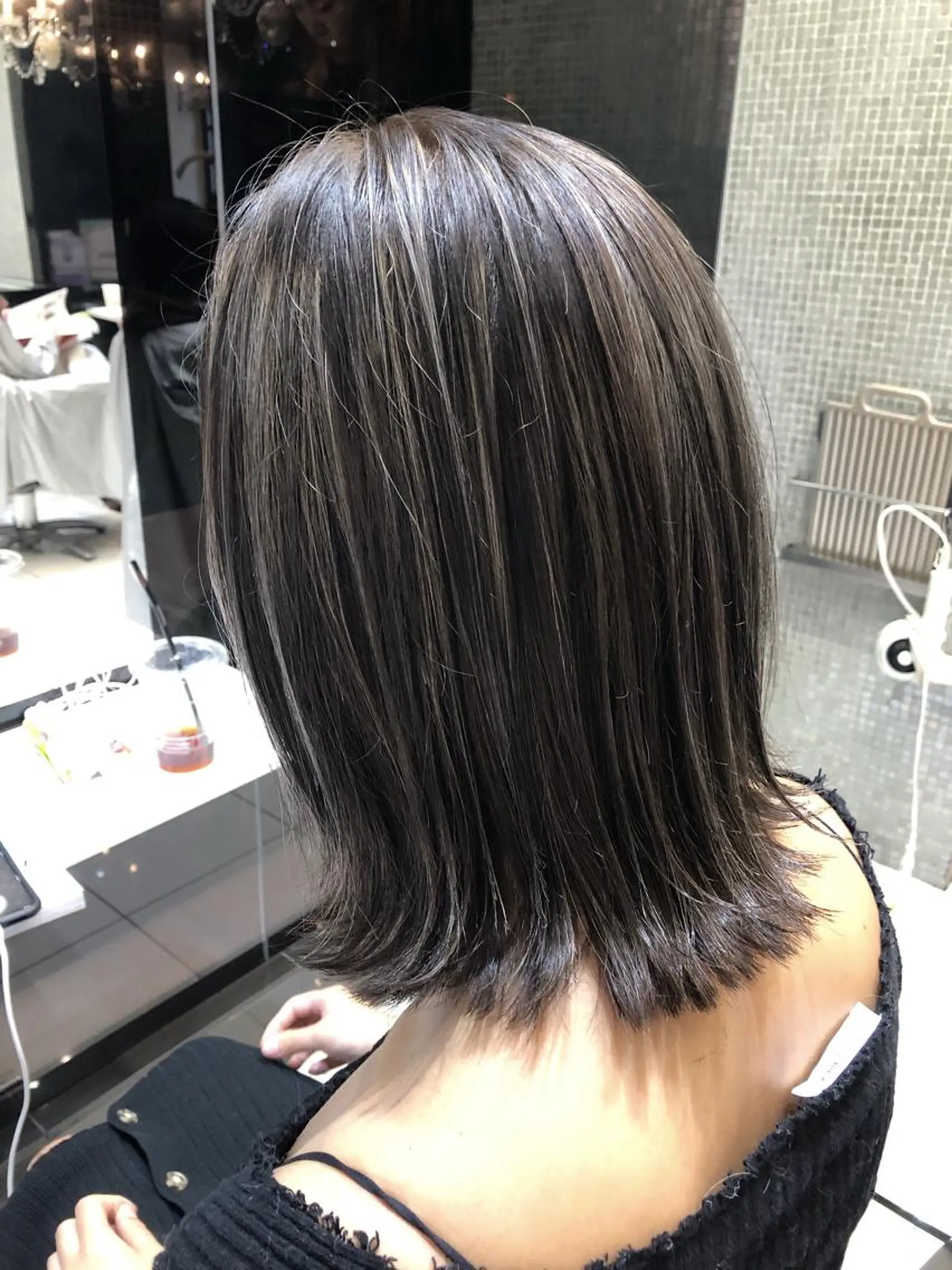 ミディアム カラー ハイライトカラー ハイライト 女性リピ90%🍨 🩷佐藤みずきのヘアスタイル