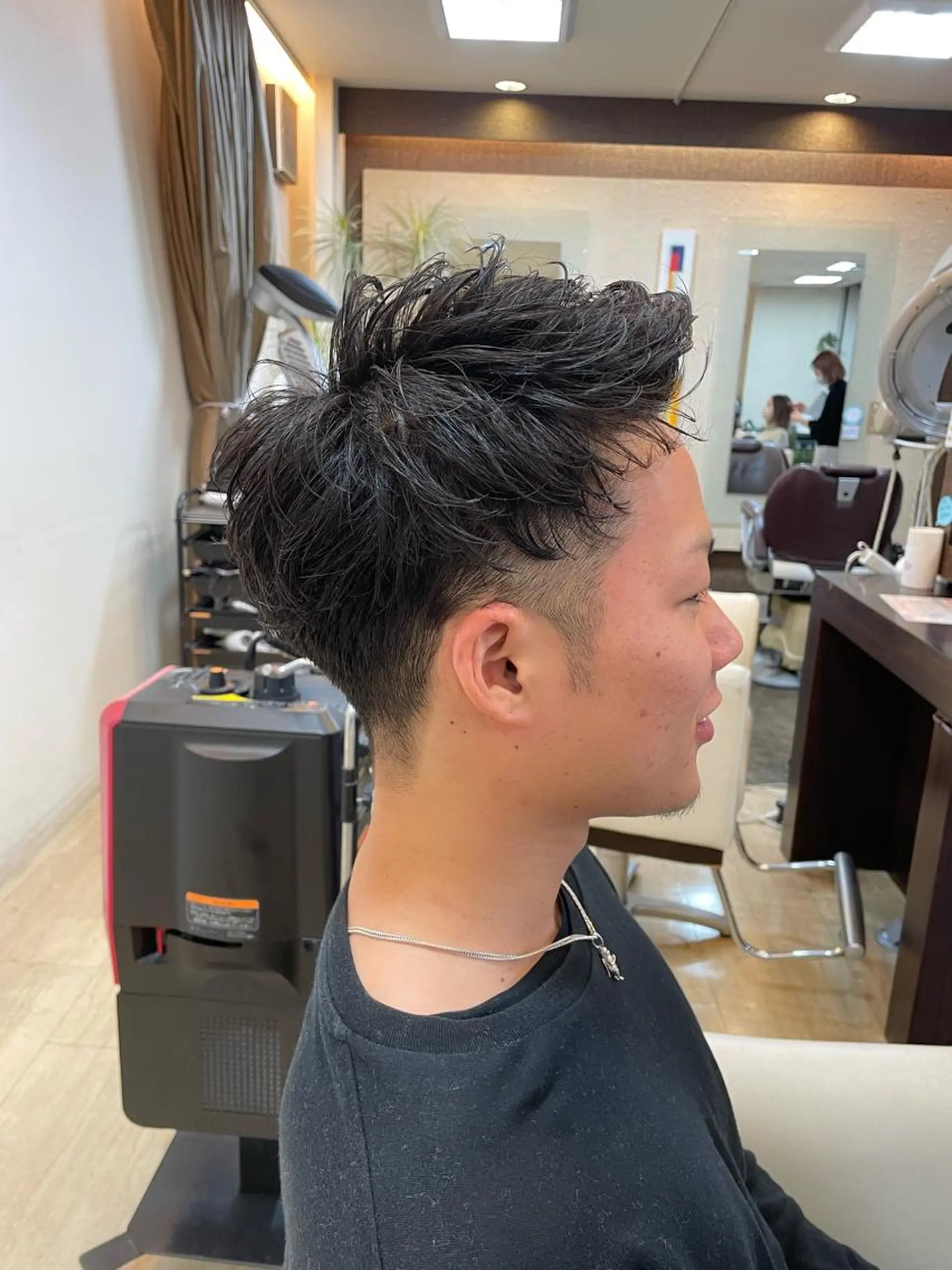 ショート パーマ メンズ メンズパーマ 赤司 泰樹のヘアスタイル