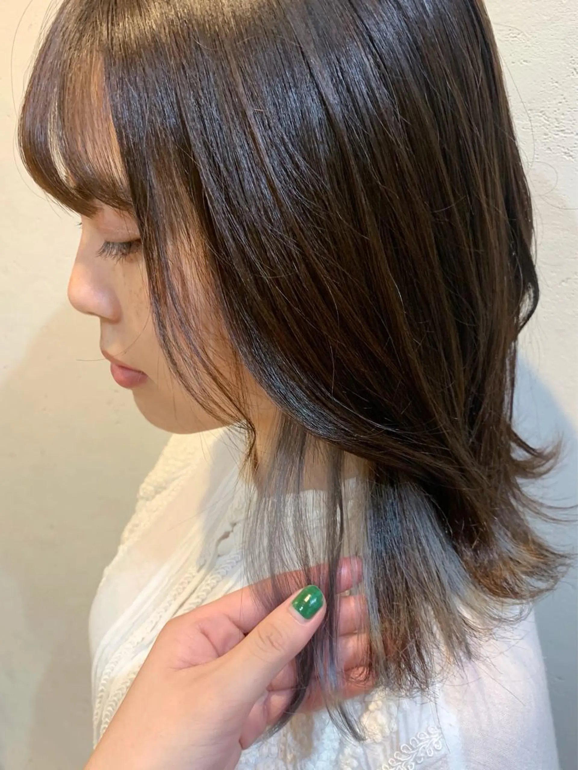 ミディアム カラー インナーカラー Nico所属・Nico🌛 Karenのネイルデザイン