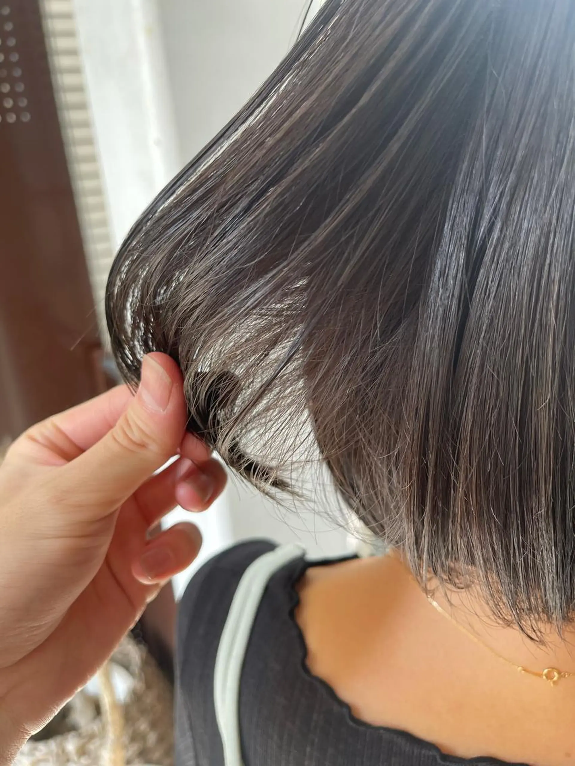 ショート カラー ブリーチ 透明感カラー グレージュ ブリーチなしカラー 蜂須賀🐝縮毛矯正 ストレートパーマのヘアスタイル