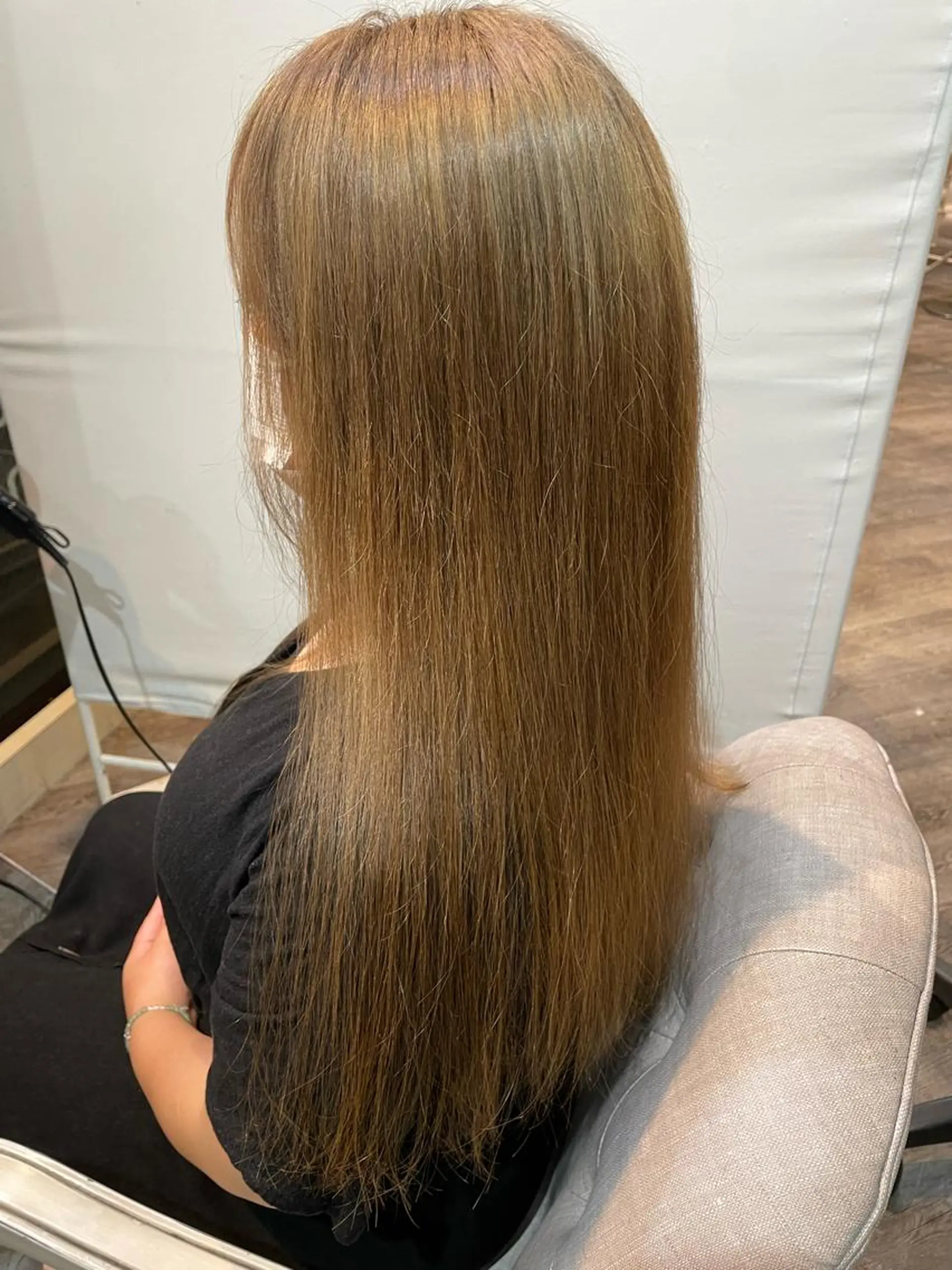 ロング カラー グレージュ ミルクティーグレージュ ヘアカラー 渡邉 瑠奈のヘアスタイル