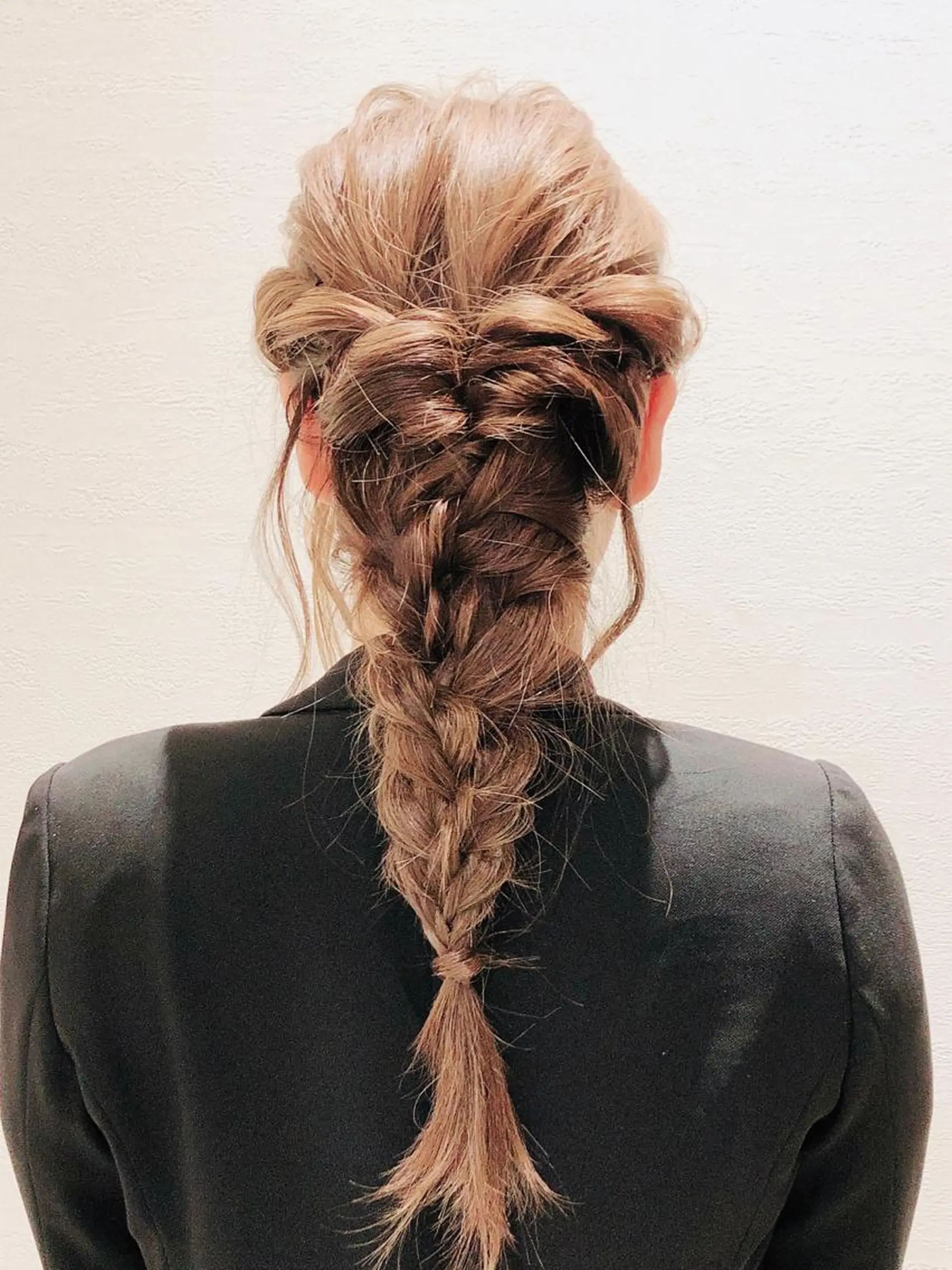 ロング ヘアアレンジ 安田 美由紀のヘアスタイル