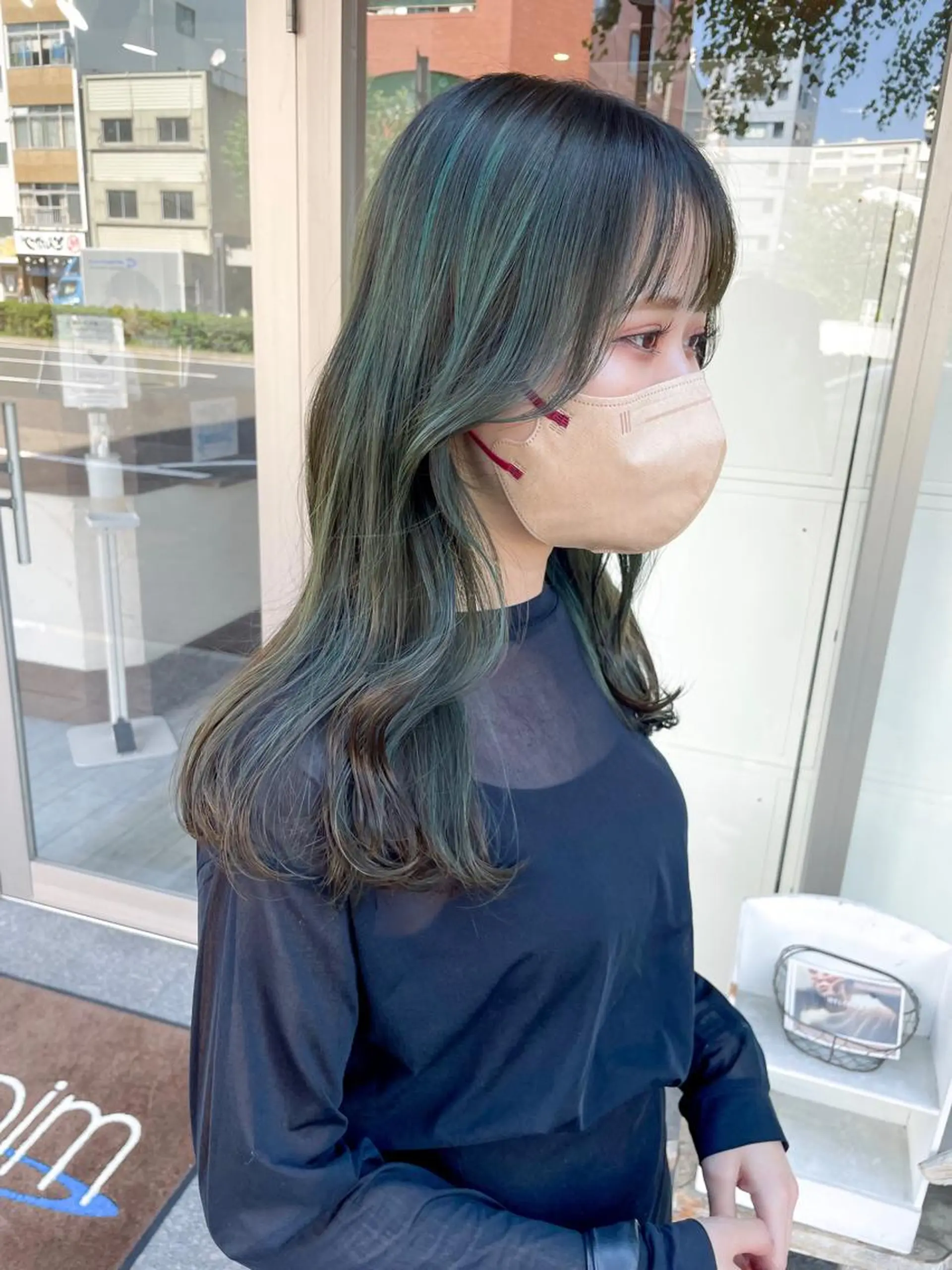 ミディアム カラー ブリーチ ハイライトカラー ブリーチなしカラー ハイライト ヘアカラー トリートメント 高橋 みく/ minim 暖色のヘアスタイル