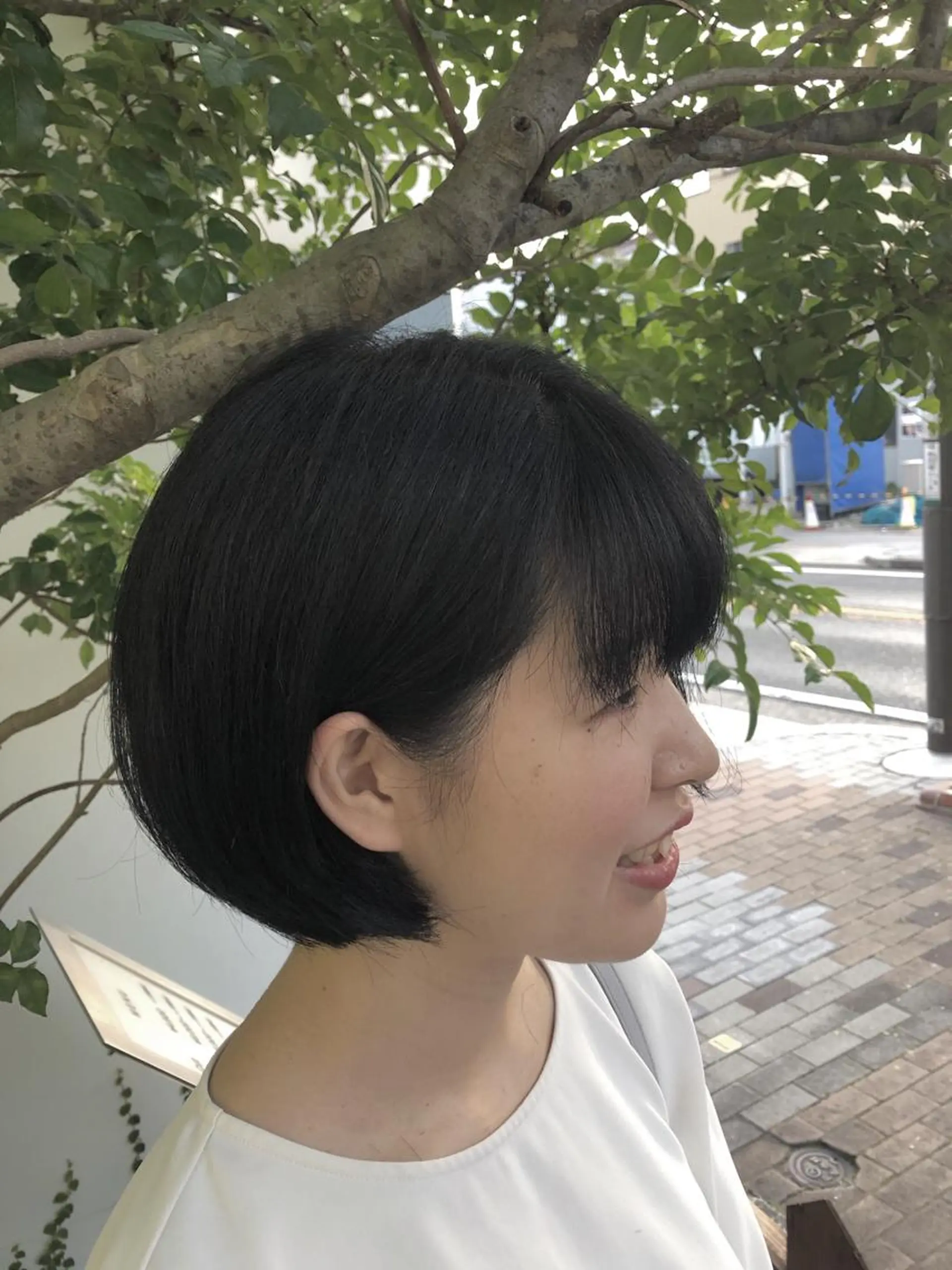 ショート カラー ボブ カット ヘアカラー トリートメント 本山　くせ毛のカット 尾島光季のヘアスタイル