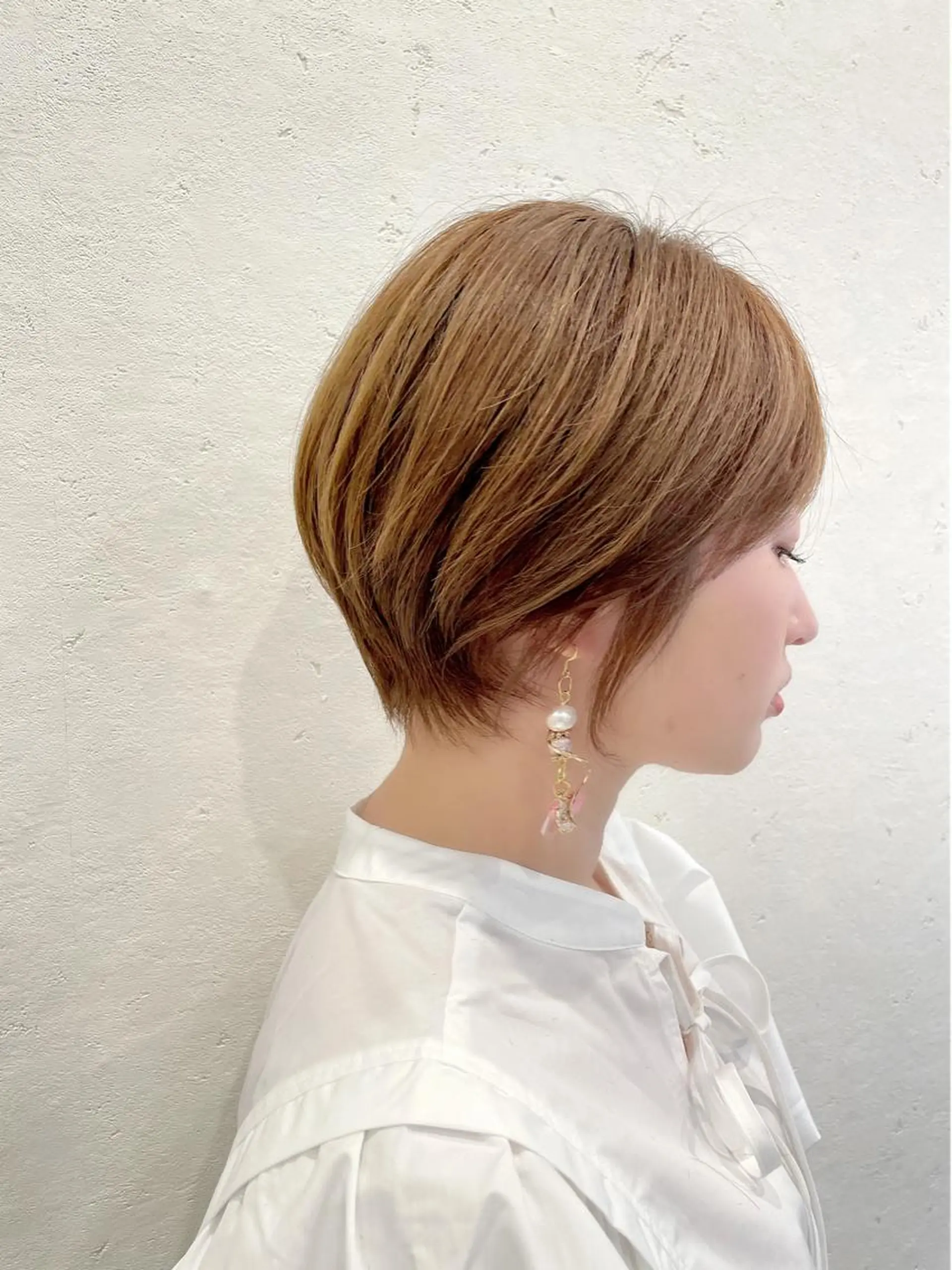 ミディアム ボブ 髪質改善 韓国風ヘア シースルーバング 小顔カット カット ヘアカラー トリートメント 🌹ハッシュカット、 レイヤー韓国ヘア🌹のヘアスタイル