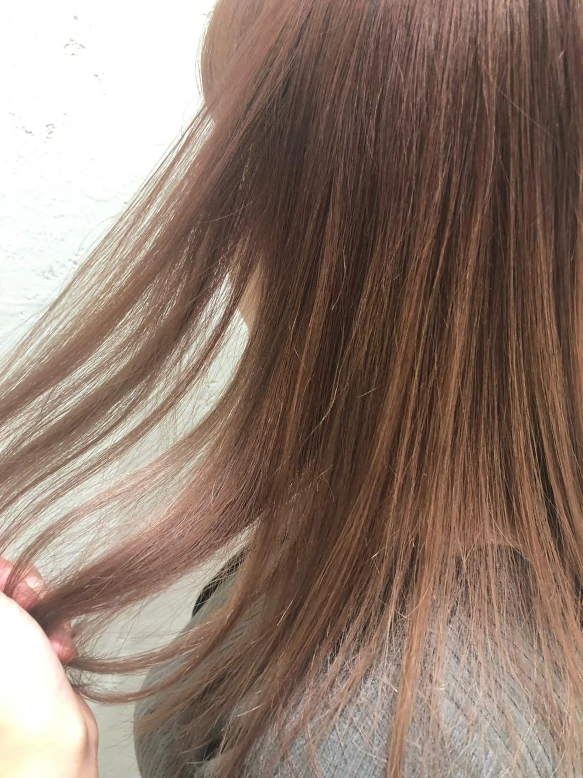 セミロング カラー 樋渡 侑希のヘアスタイル