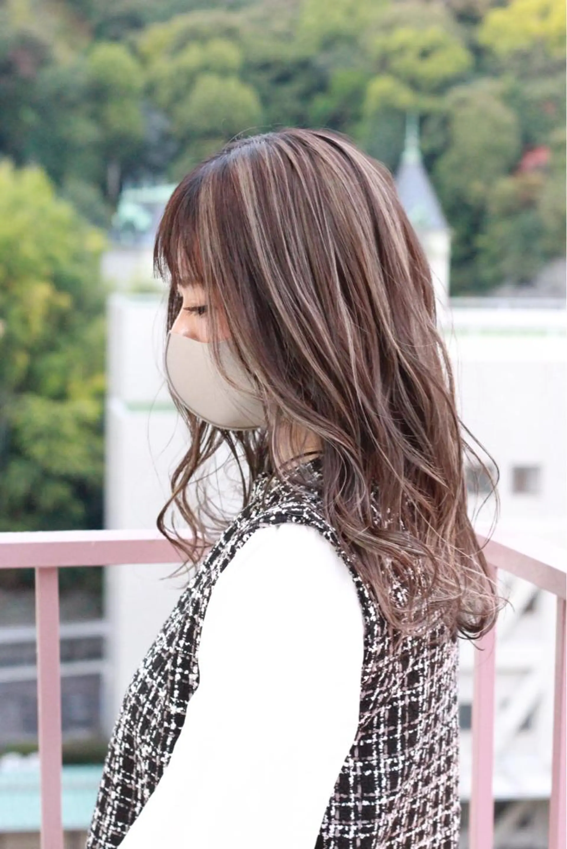 セミロング カラー グレージュ ハイライトカラー ハイライト ヘアカラー Viage （ビアージュ）のヘアスタイル