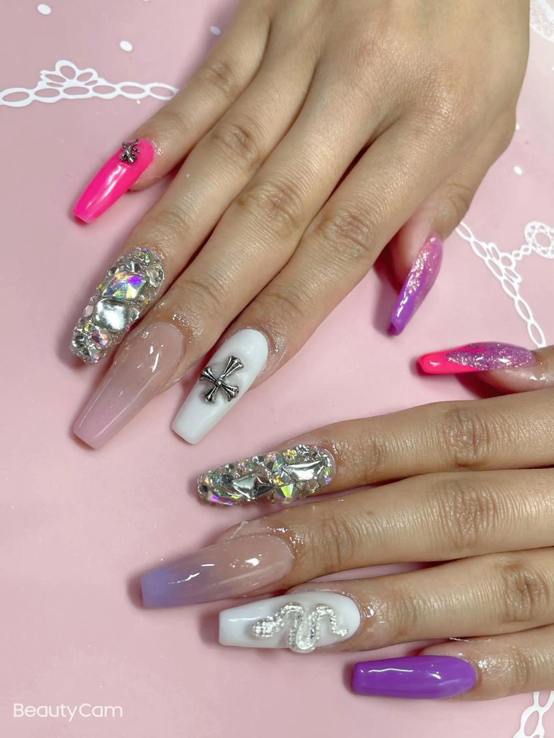 ロング ネイル ハンドネイル 《LB》ラブリエ Nail&eyeのマツエク・マツパデザイン