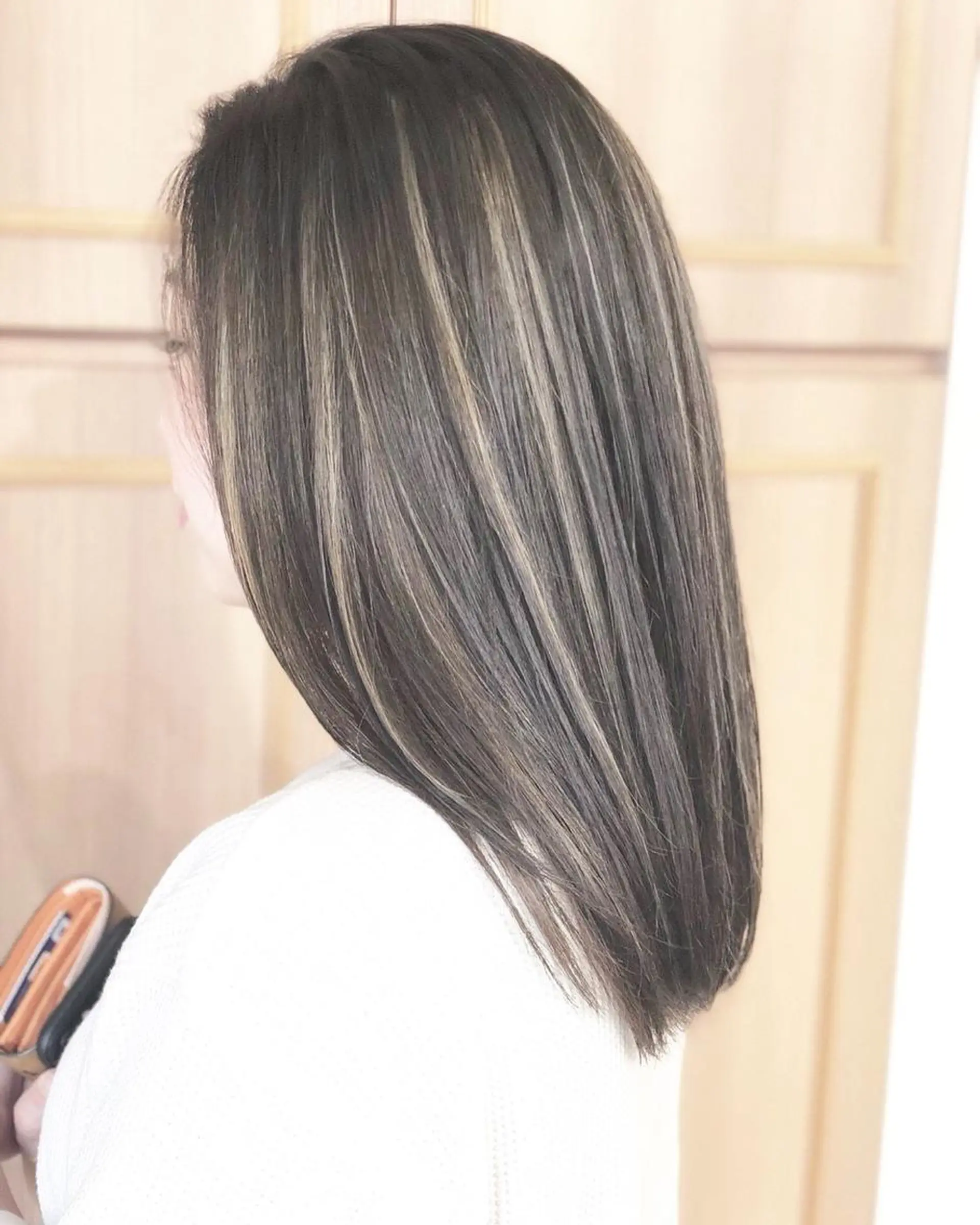 セミロング 3Dハイライト ハイライト カット ヘアカラー トリートメント ✨シルクストレート✨ 美髪髪質改善Yukiのヘアスタイル