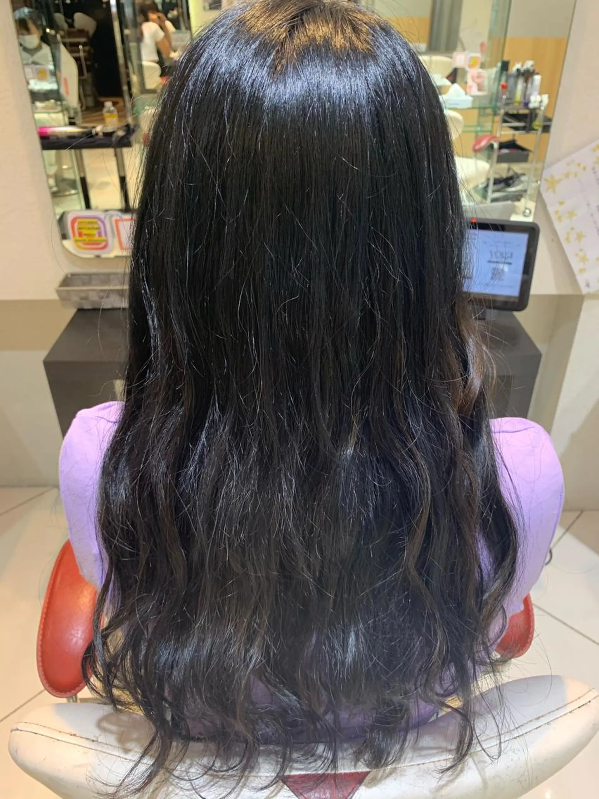 ロング カラー 糟谷 慈英のヘアスタイル