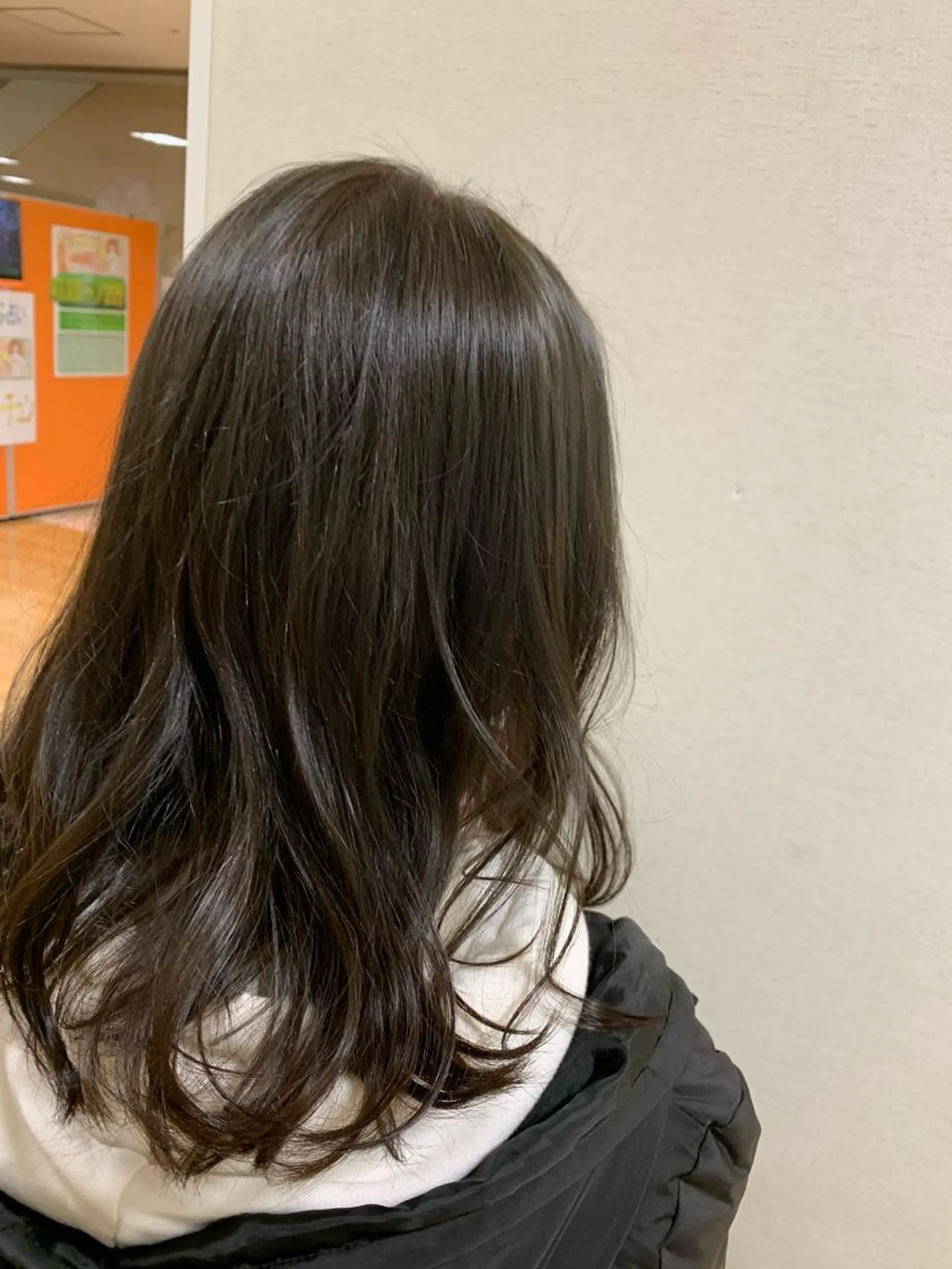 ミディアム カラー 高橋友里亜 /フリーランスのヘアスタイル