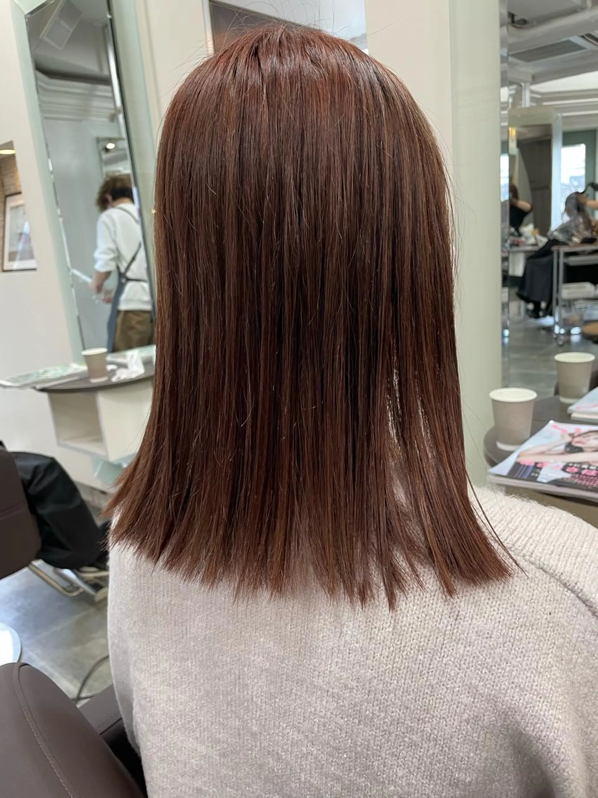 ミディアム カラー カット ヘアカラー トリートメント 平 ちひろのヘアスタイル