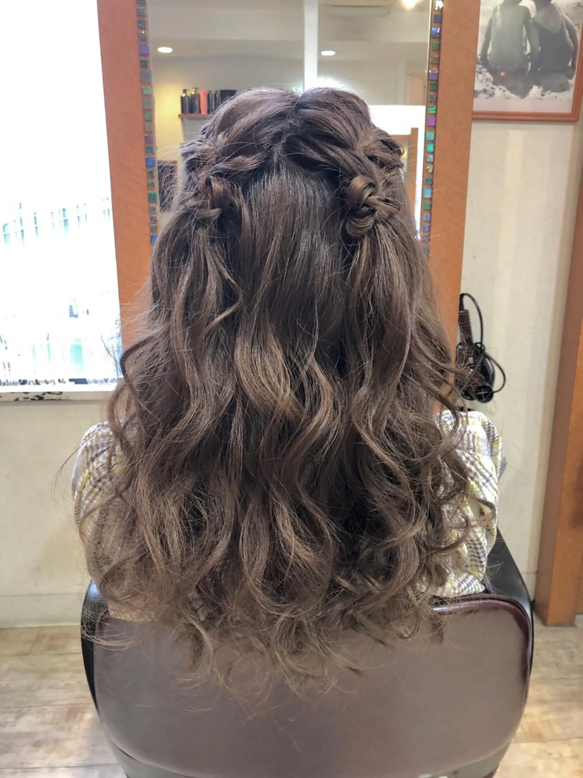 ロング ヘアアレンジ 韓国ヘア🤍髪質改善 🇰🇷AKANEのヘアスタイル