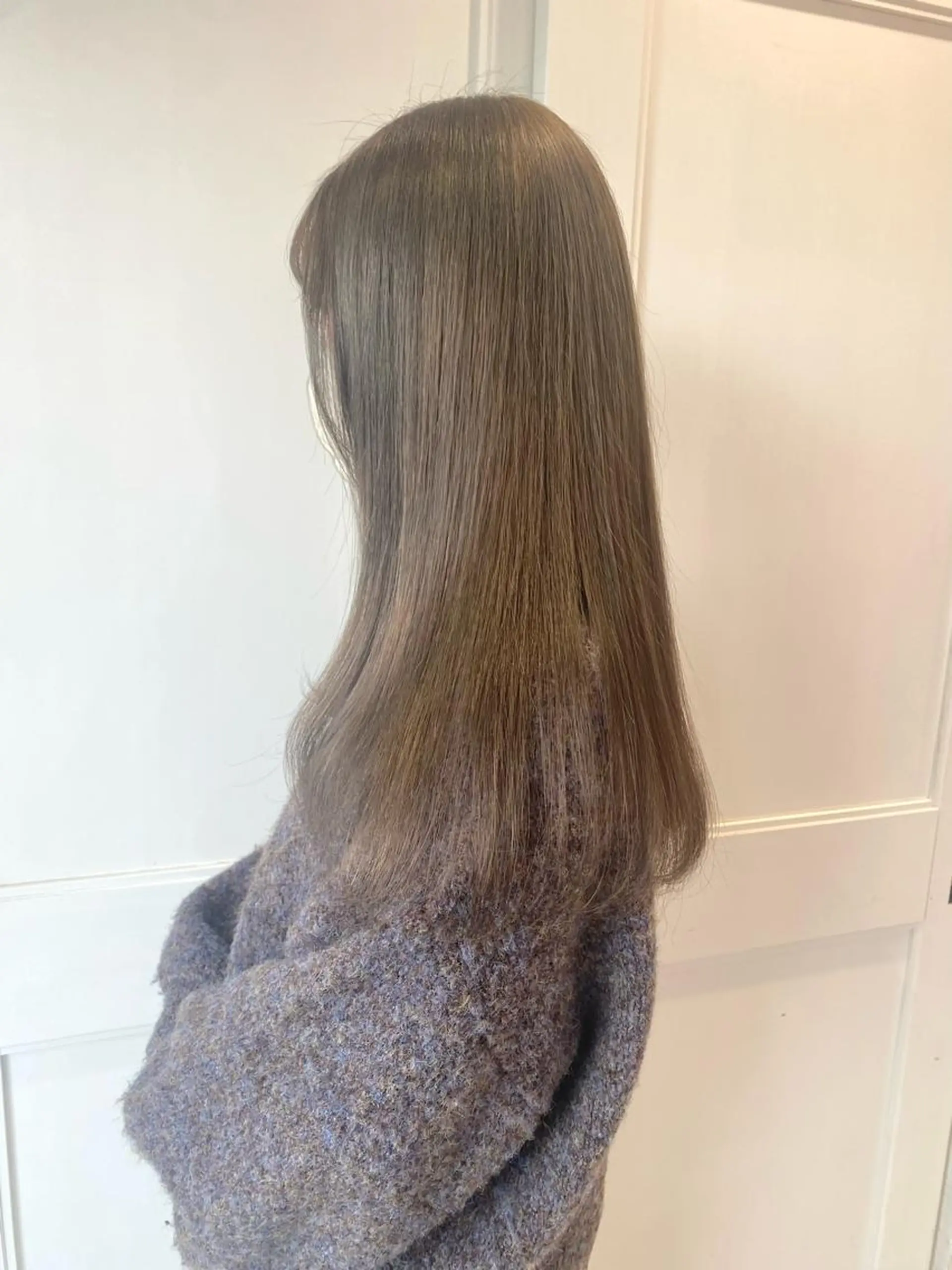 セミロング カラー グレージュ オリーブグレージュ オリーブグレー Ayuna /透明感カラーのヘアスタイル