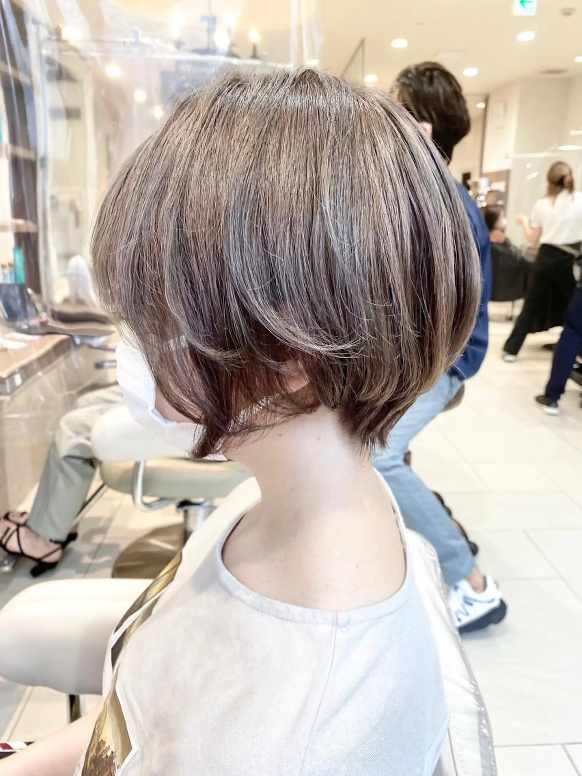 ショート カラー 横山 直輝のヘアスタイル